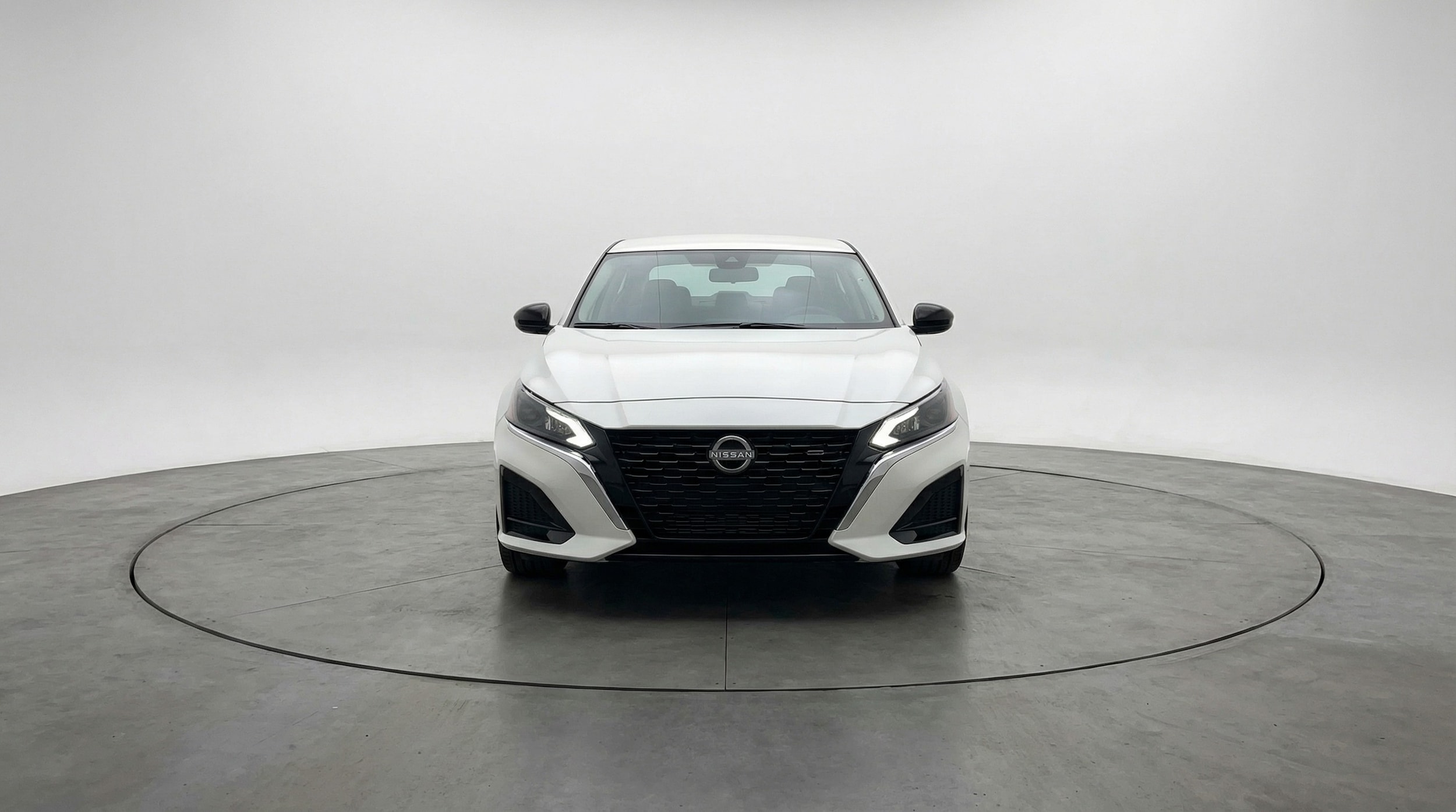 Thumbnail: 2025 Nissan Altima - 2