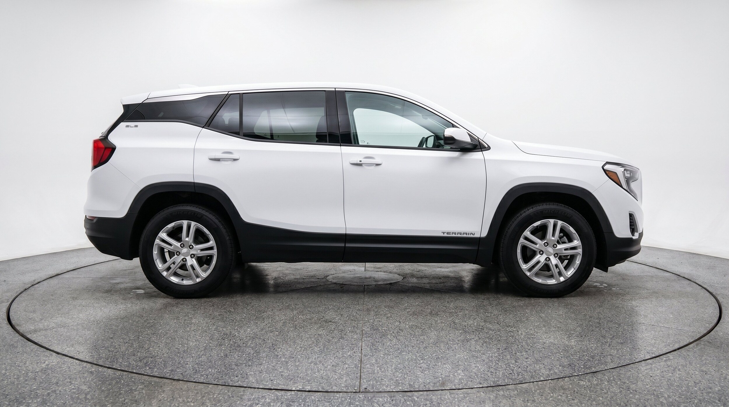 Thumbnail: 2024 GMC Terrain - 11
