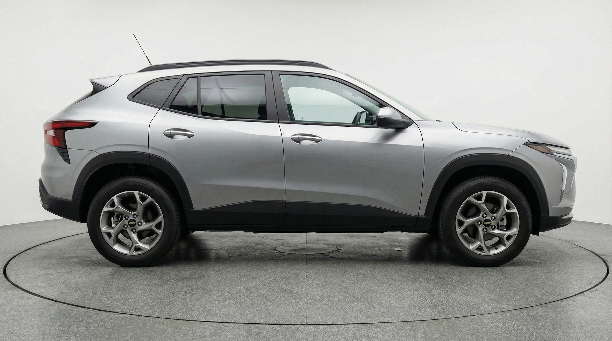 Thumbnail: 2025 Chevrolet Trax - 8