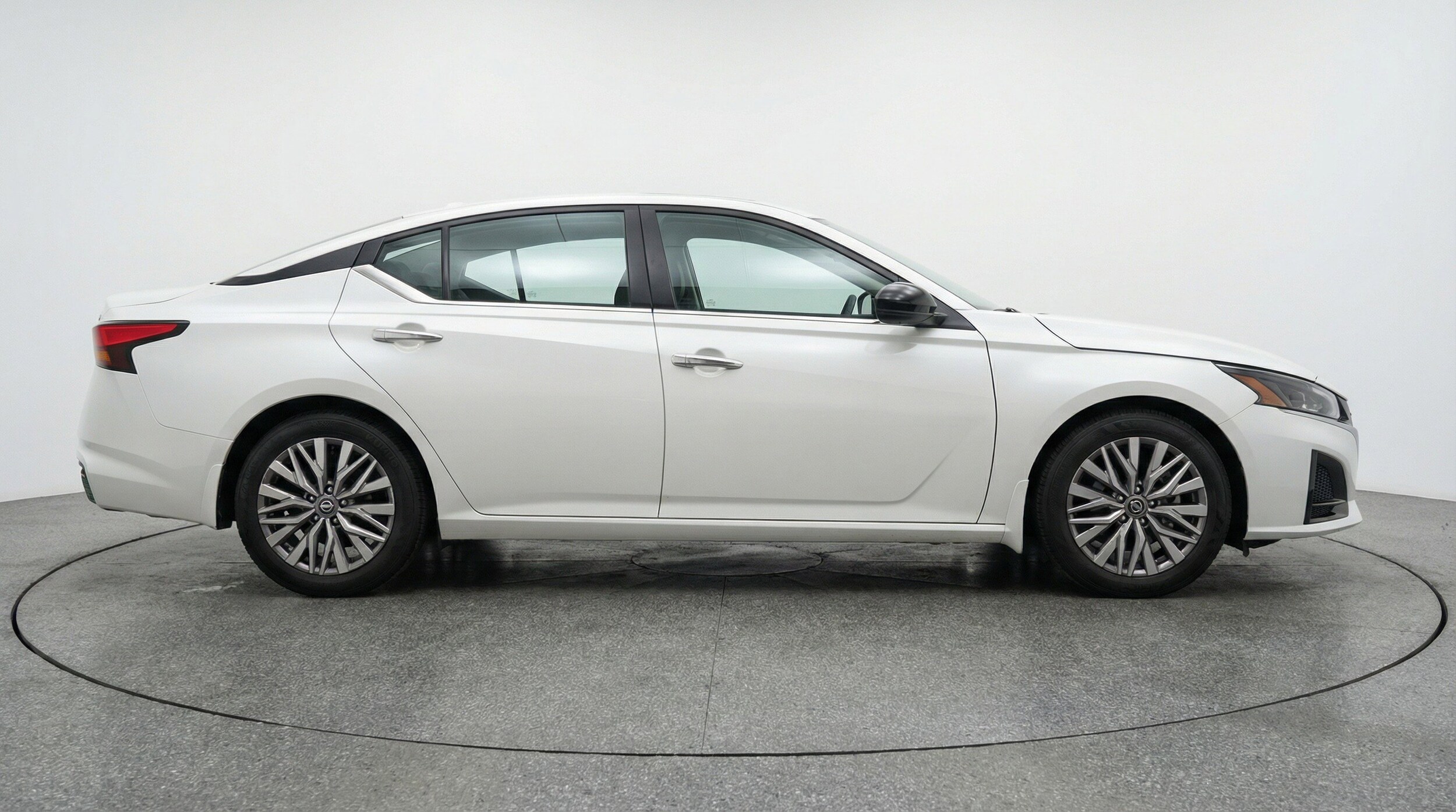 Thumbnail: 2025 Nissan Altima - 11