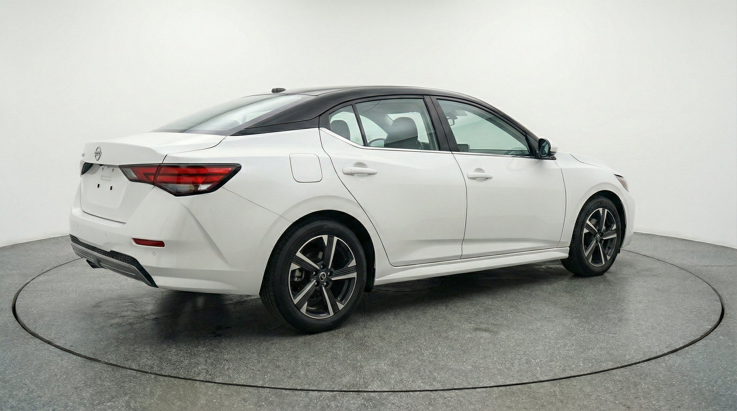 Thumbnail: 2025 Nissan Sentra - 9
