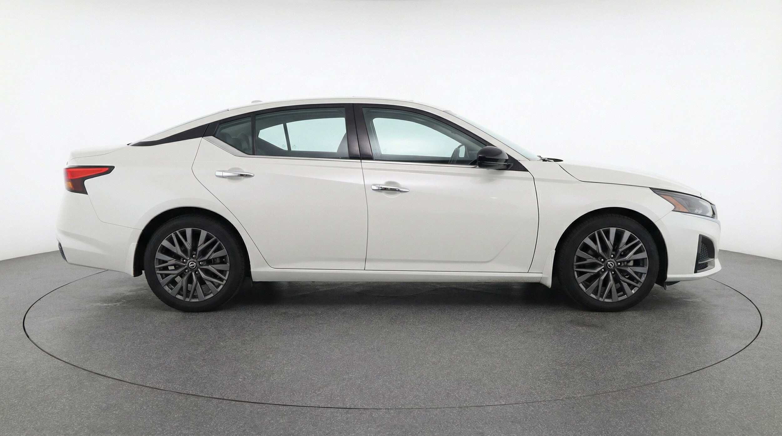 Thumbnail: 2025 Nissan Altima - 11
