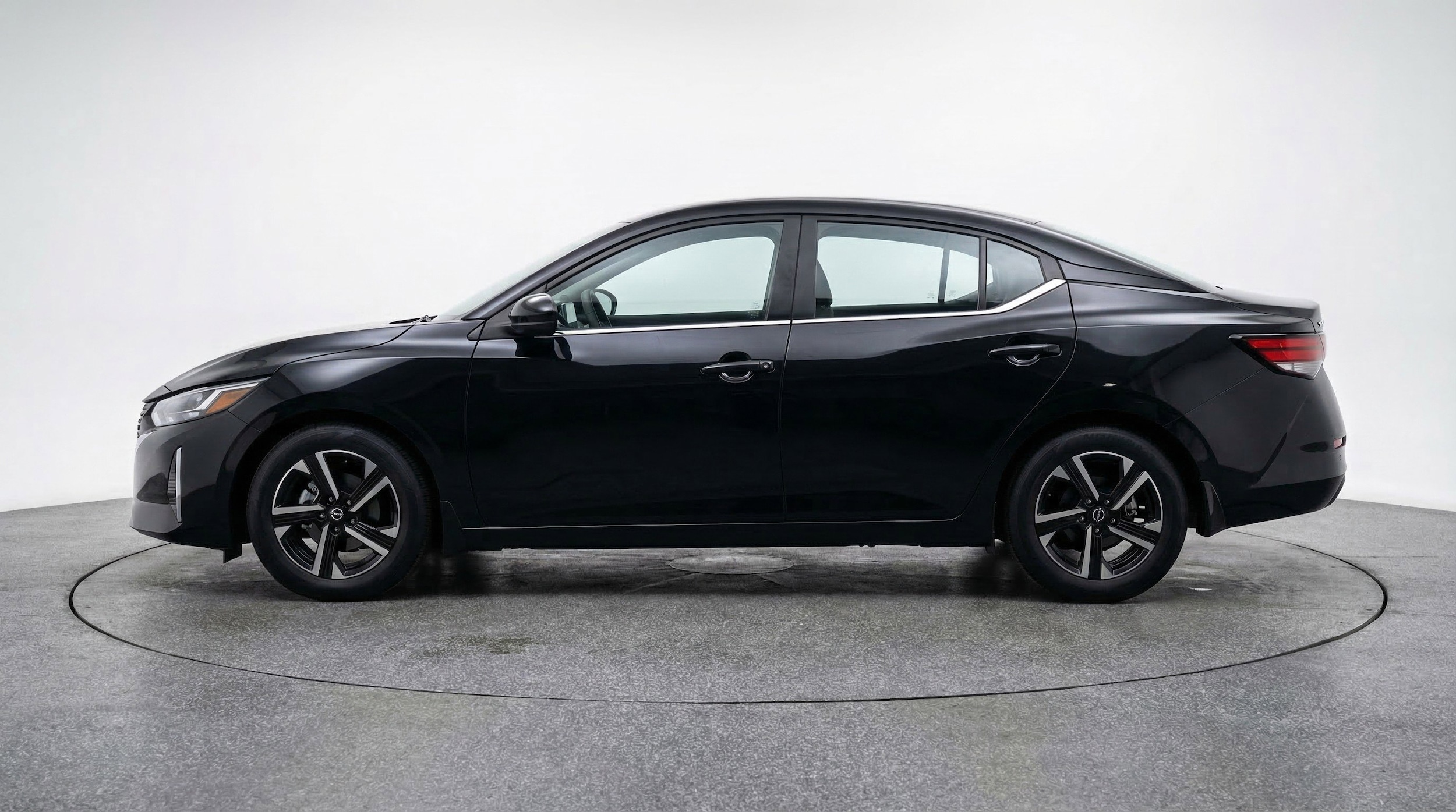 Thumbnail: 2025 Nissan Sentra - 5