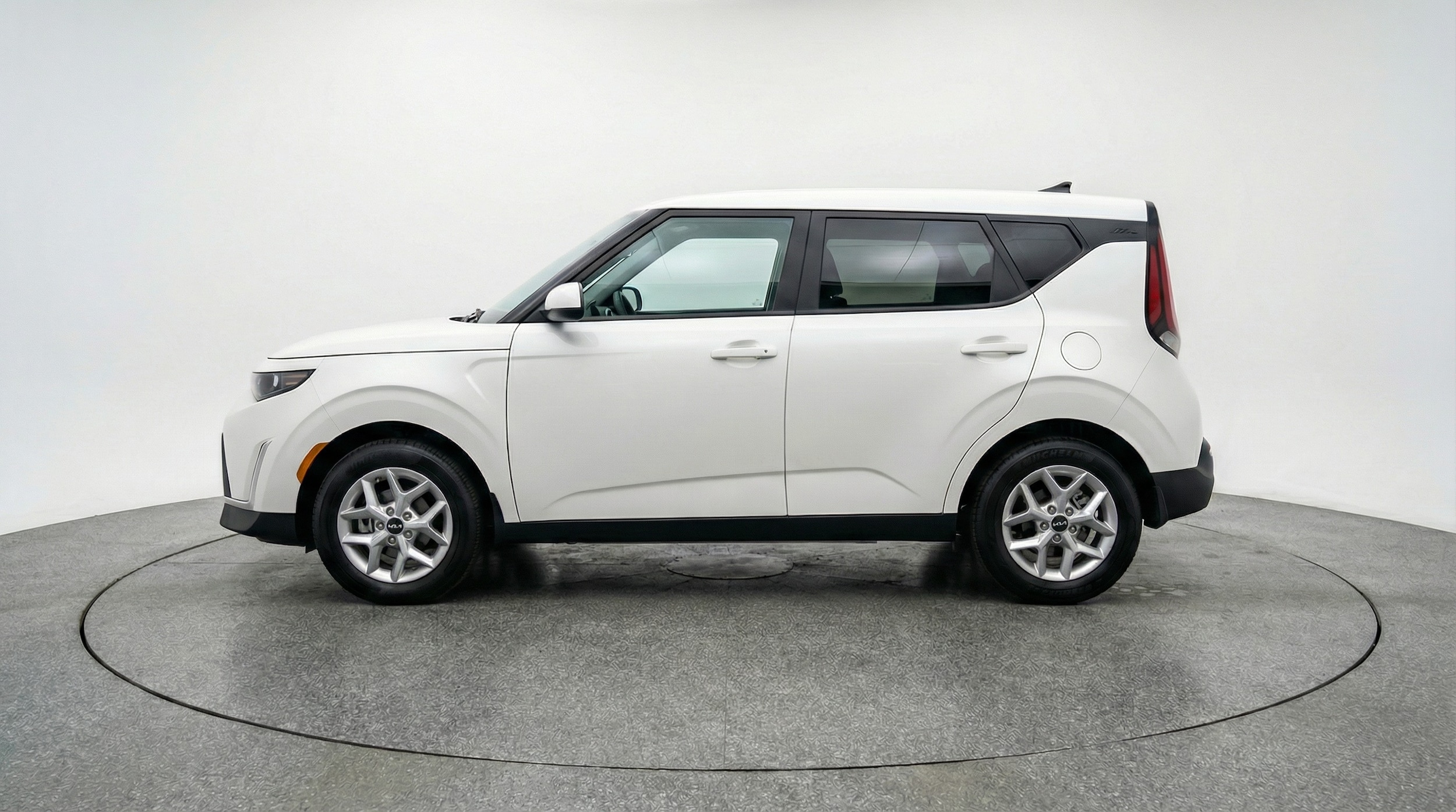 Thumbnail: 2025 Kia Soul - 4