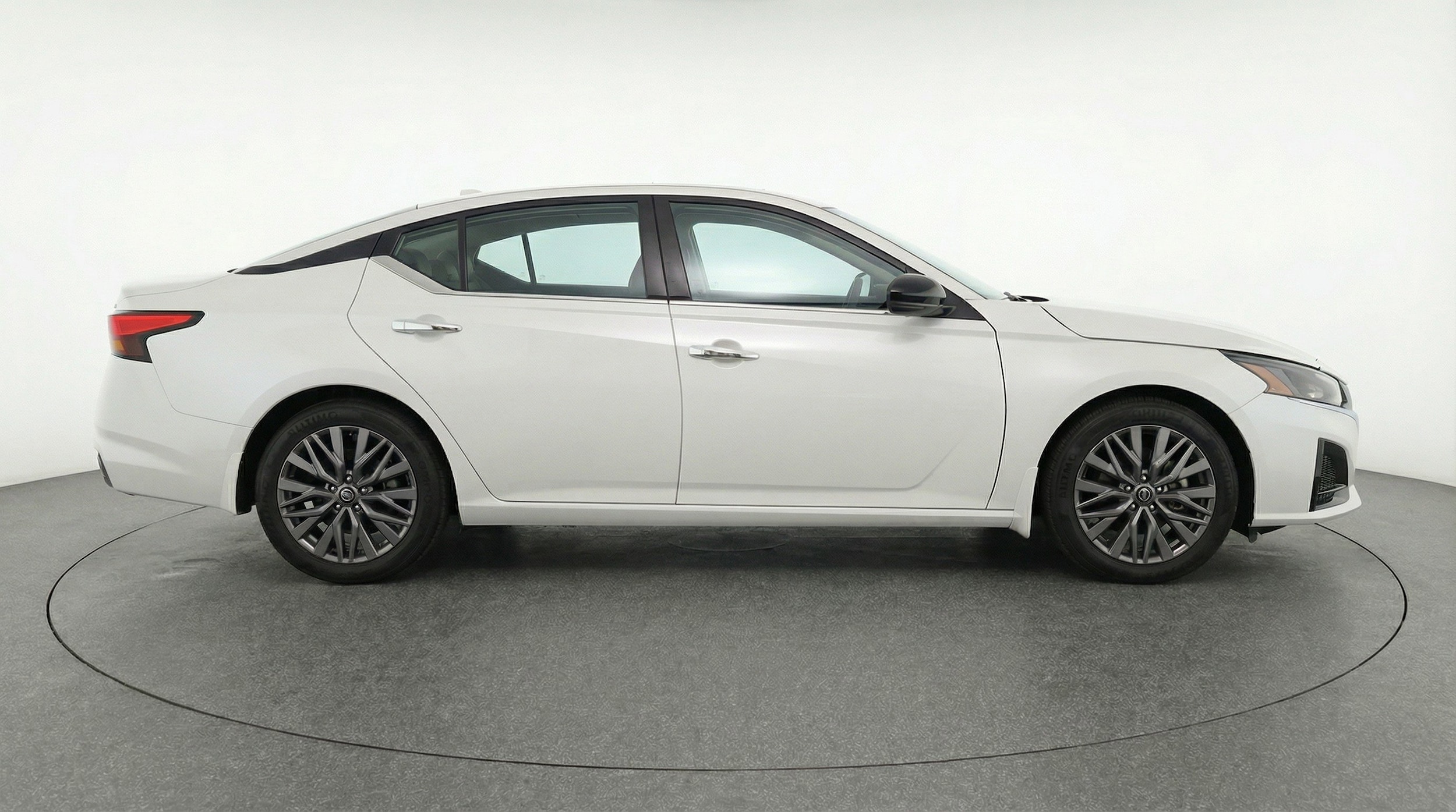 Thumbnail: 2025 Nissan Altima - 11