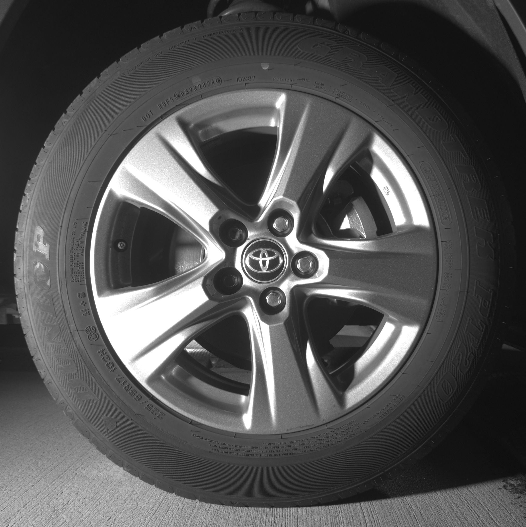 Thumbnail: 2025 Toyota RAV4 - 10