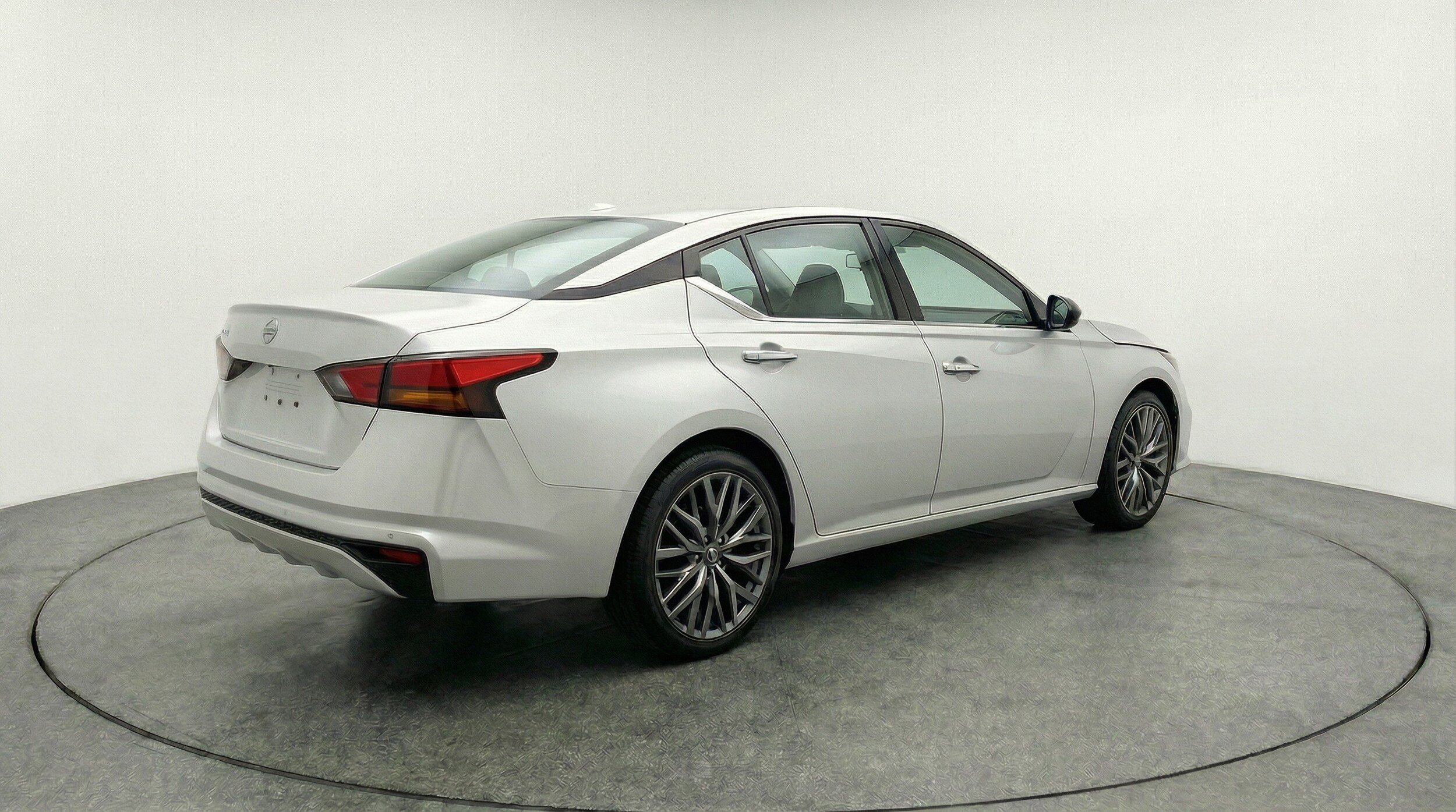 Thumbnail: 2025 Nissan Altima - 7