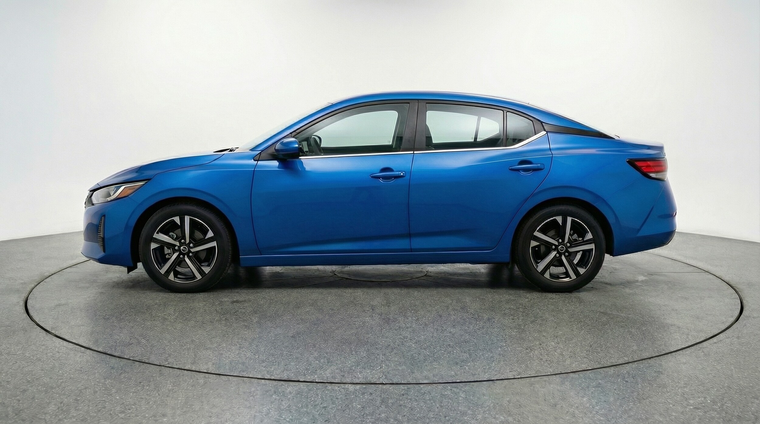 Thumbnail: 2025 Nissan Sentra - 4