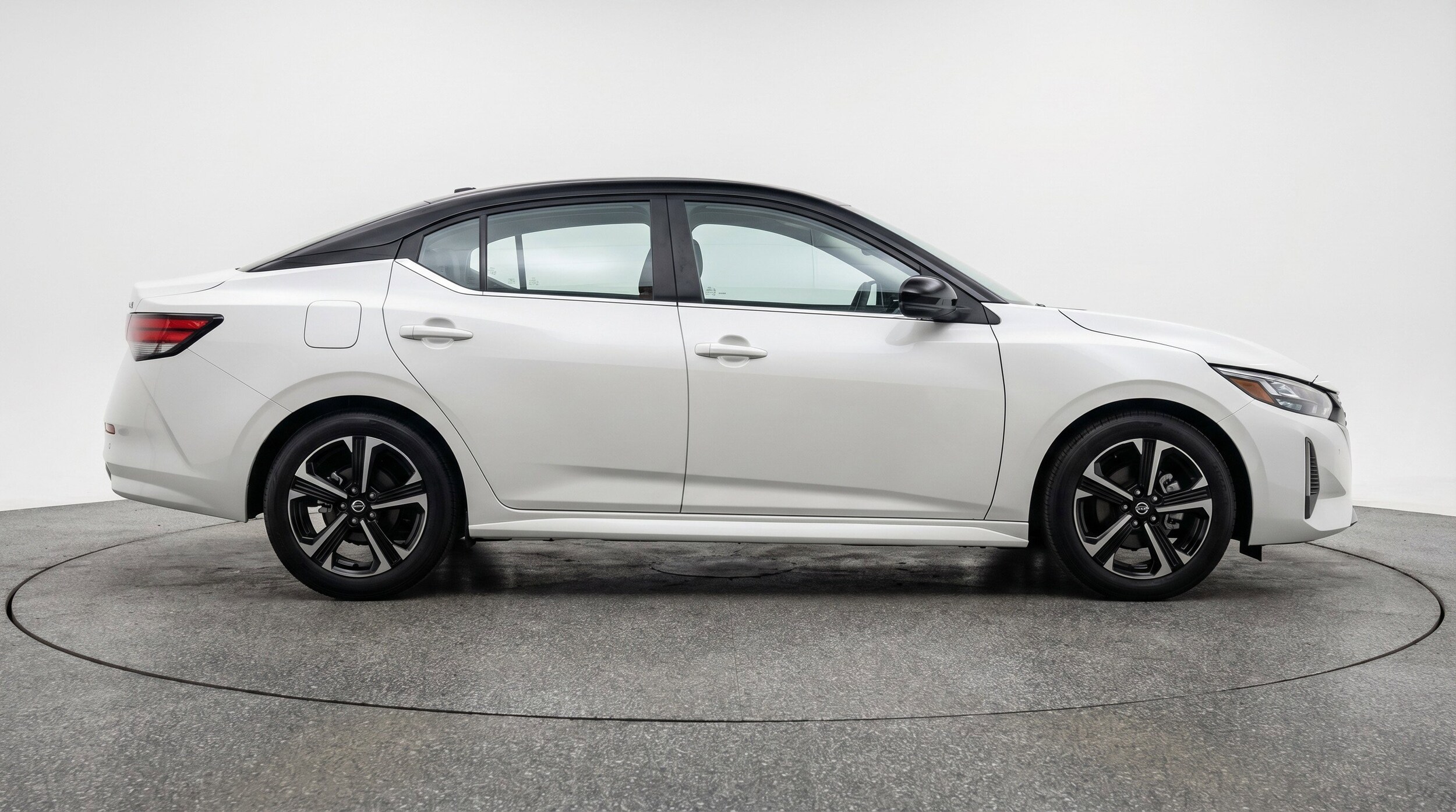 Thumbnail: 2025 Nissan Sentra - 11