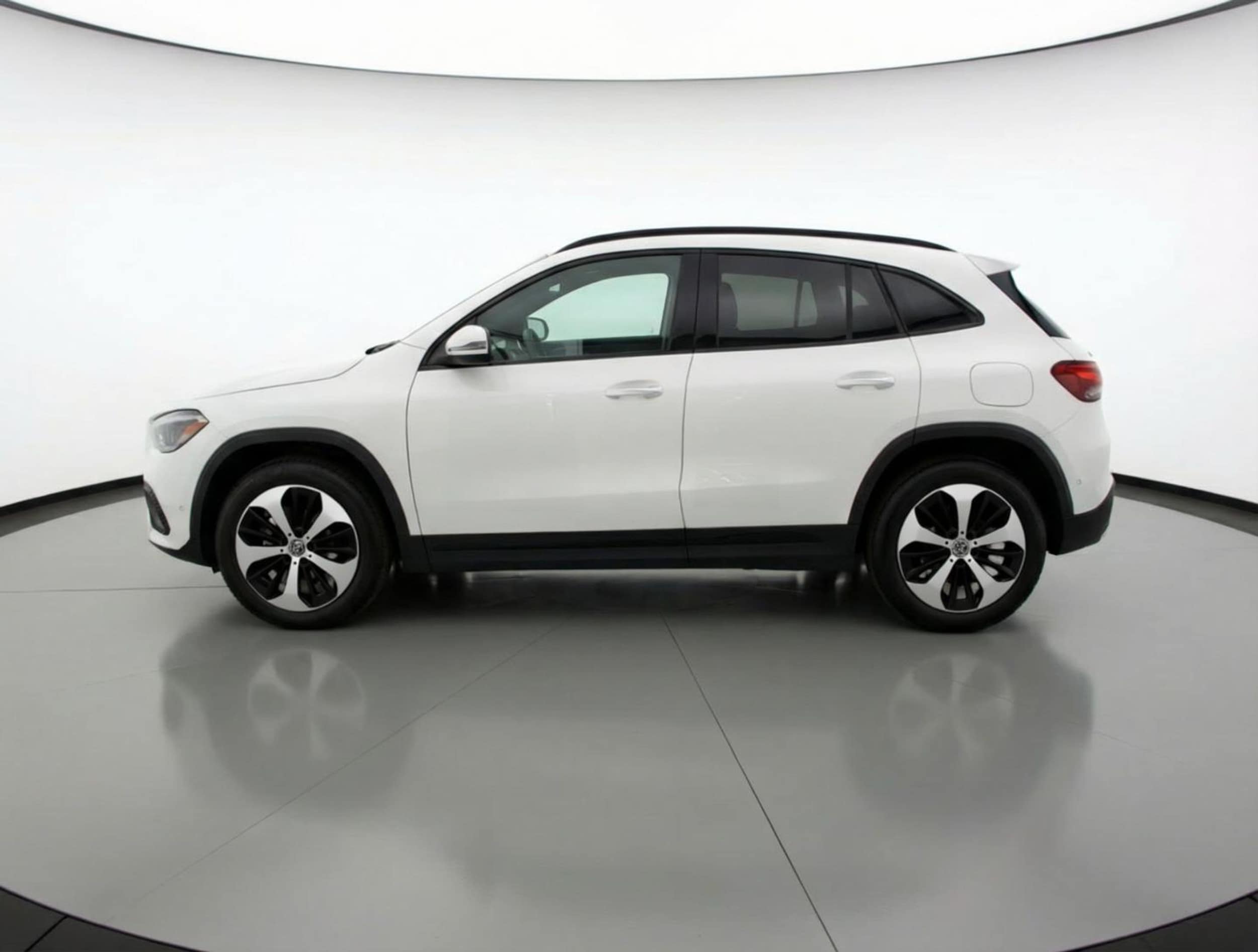 Thumbnail: 2025 Mercedes-Benz GLA - 4