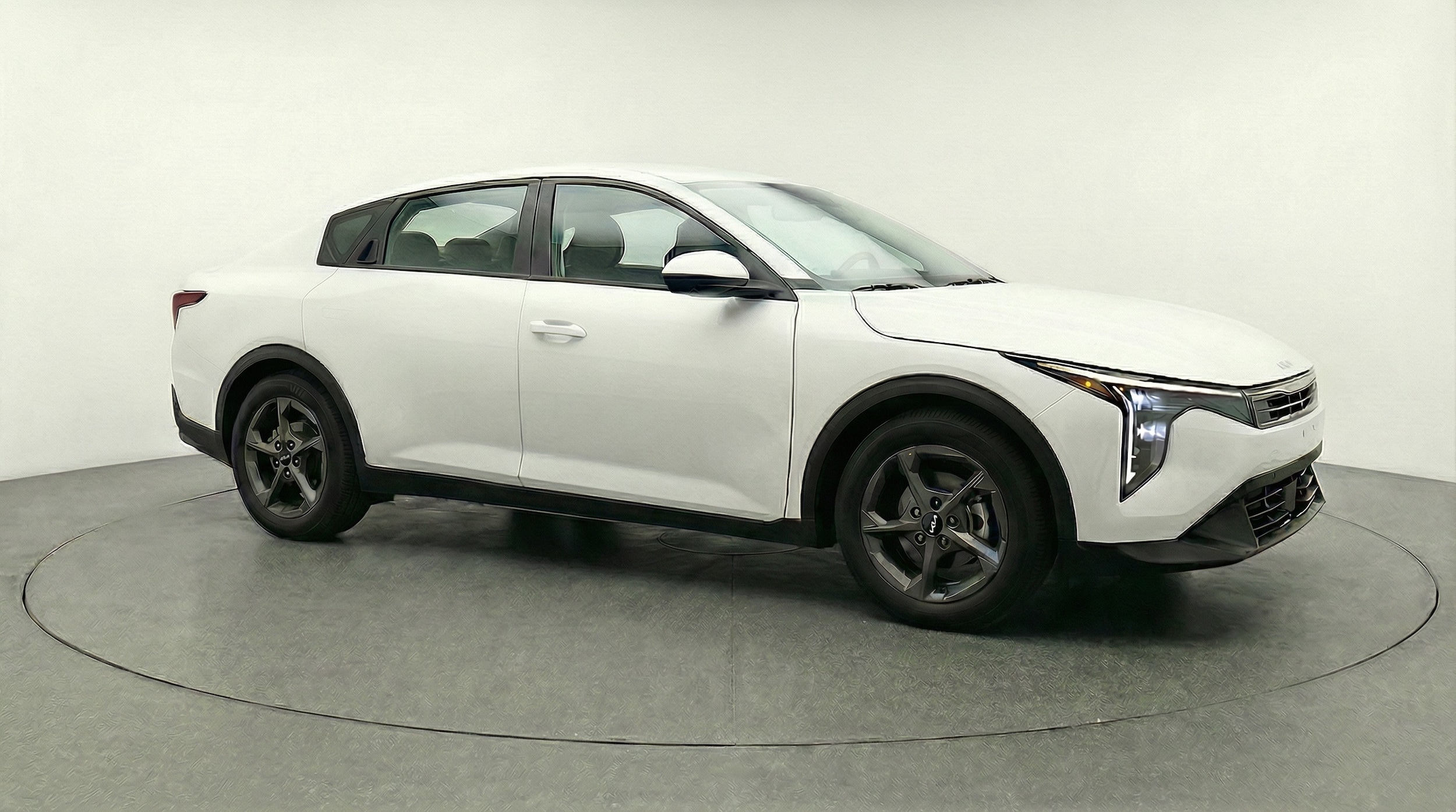 Thumbnail: 2025 Kia K4 - 1