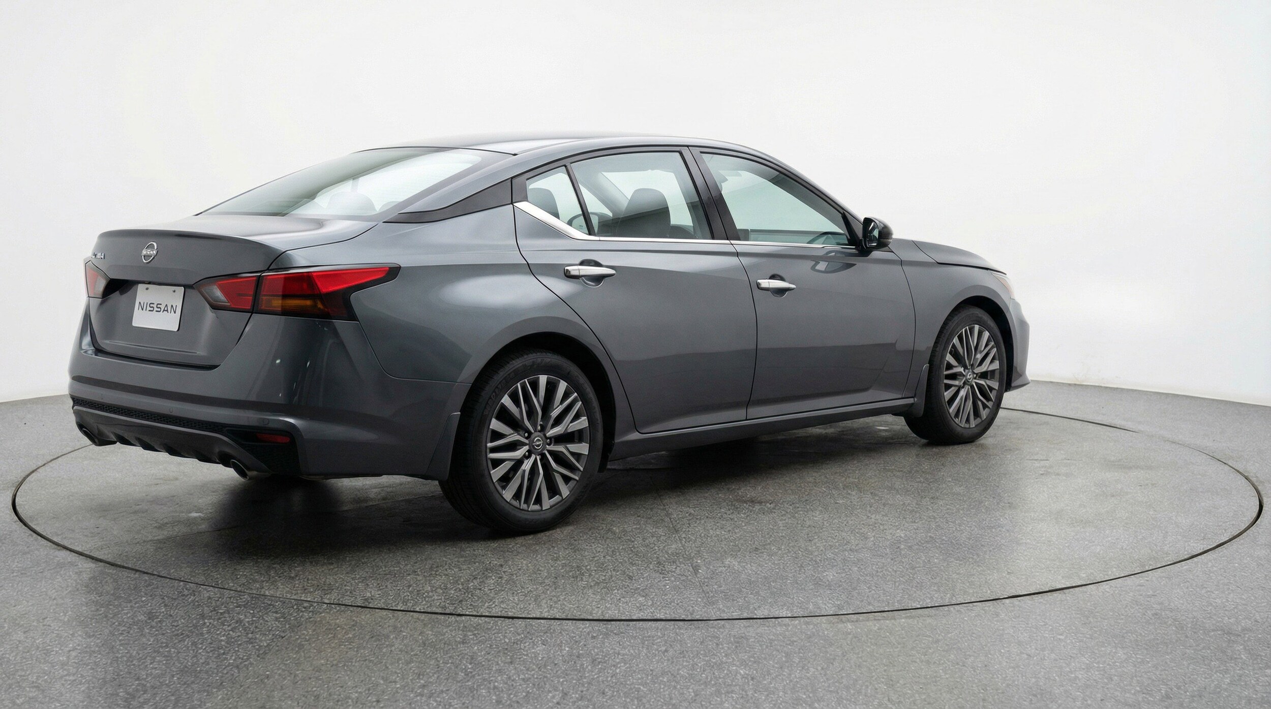 Thumbnail: 2025 Nissan Altima - 9