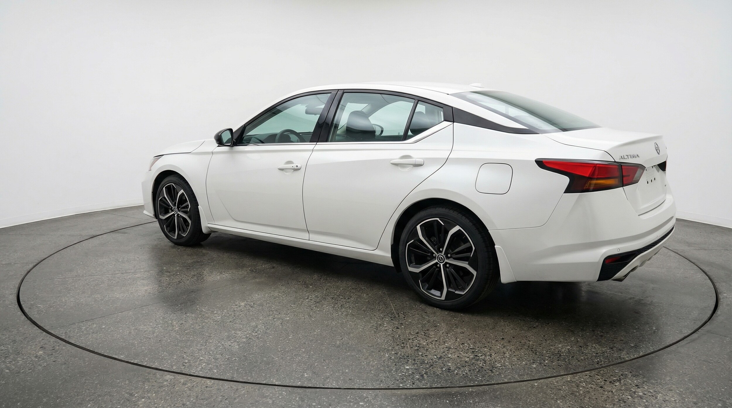 Thumbnail: 2025 Nissan Altima - 5