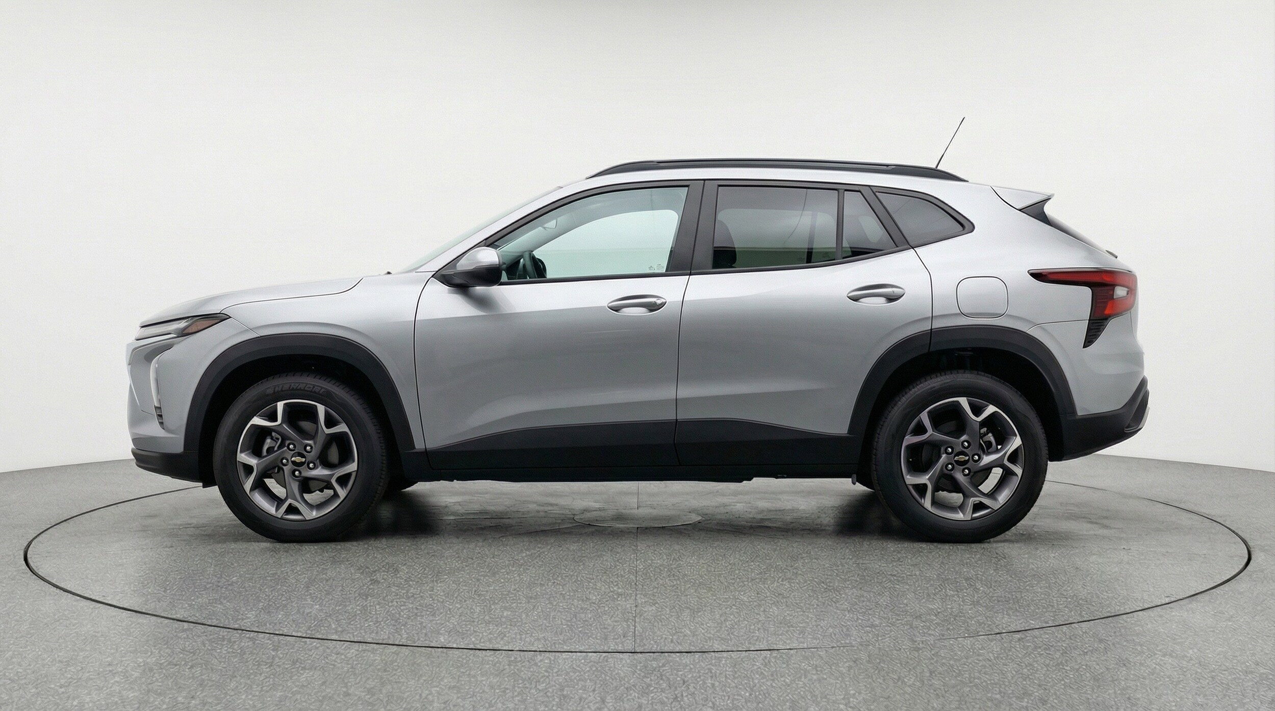 Thumbnail: 2025 Chevrolet Trax - 5