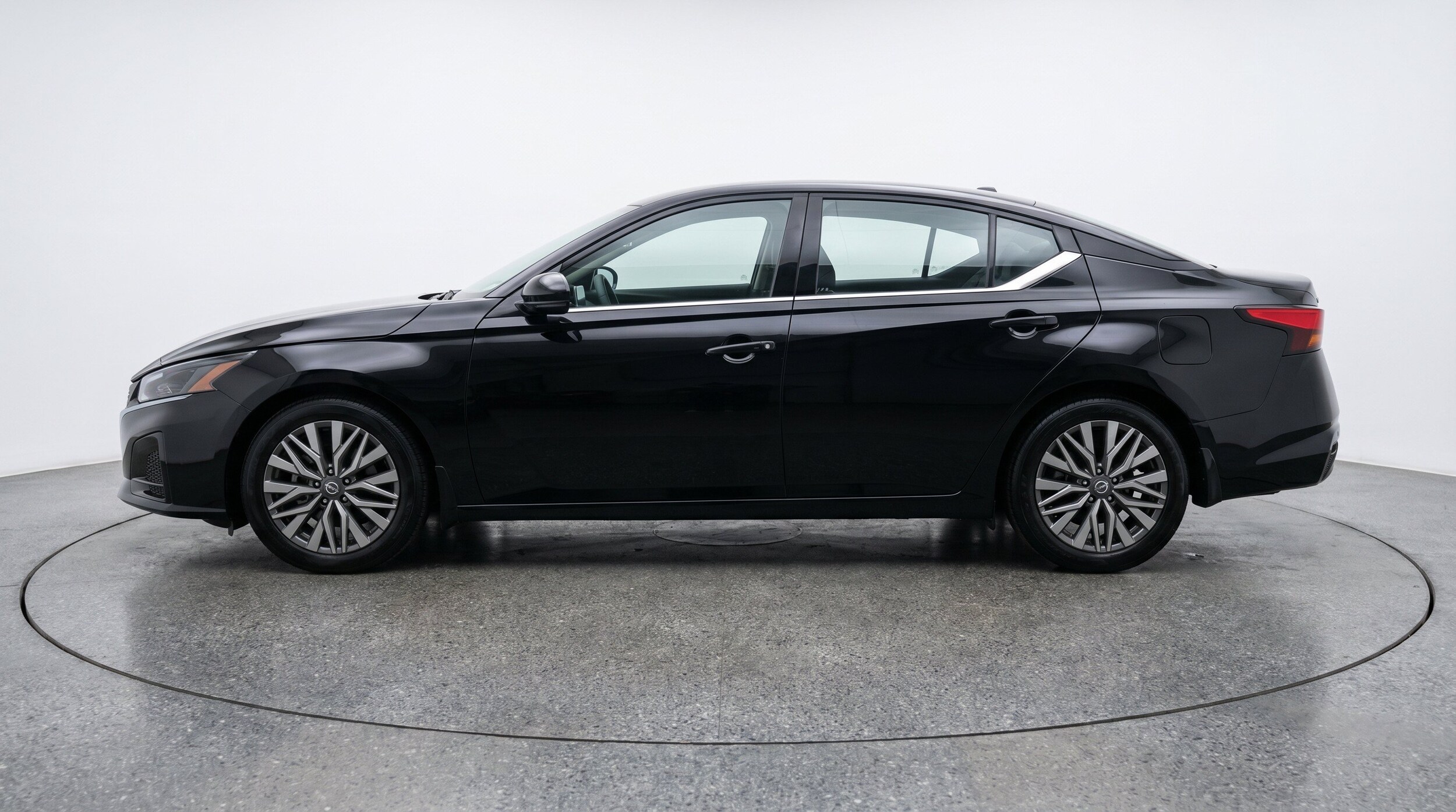 Thumbnail: 2026 Nissan Altima - 5