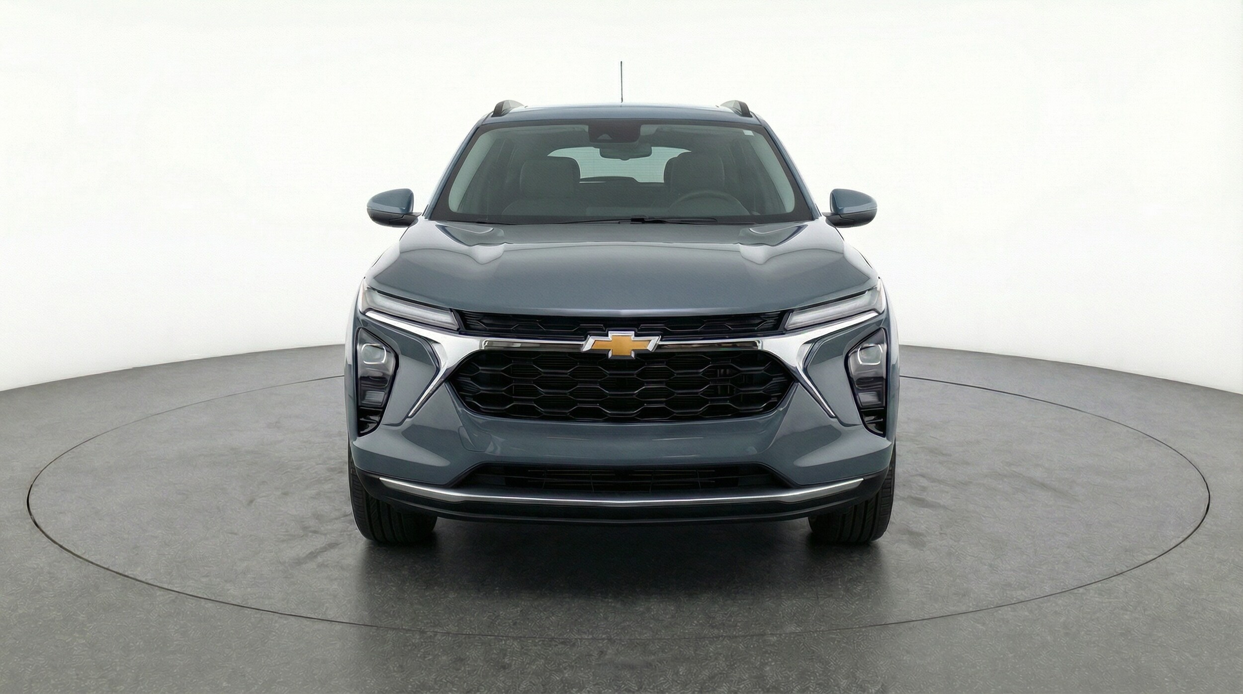 Thumbnail: 2025 Chevrolet Trax - 2