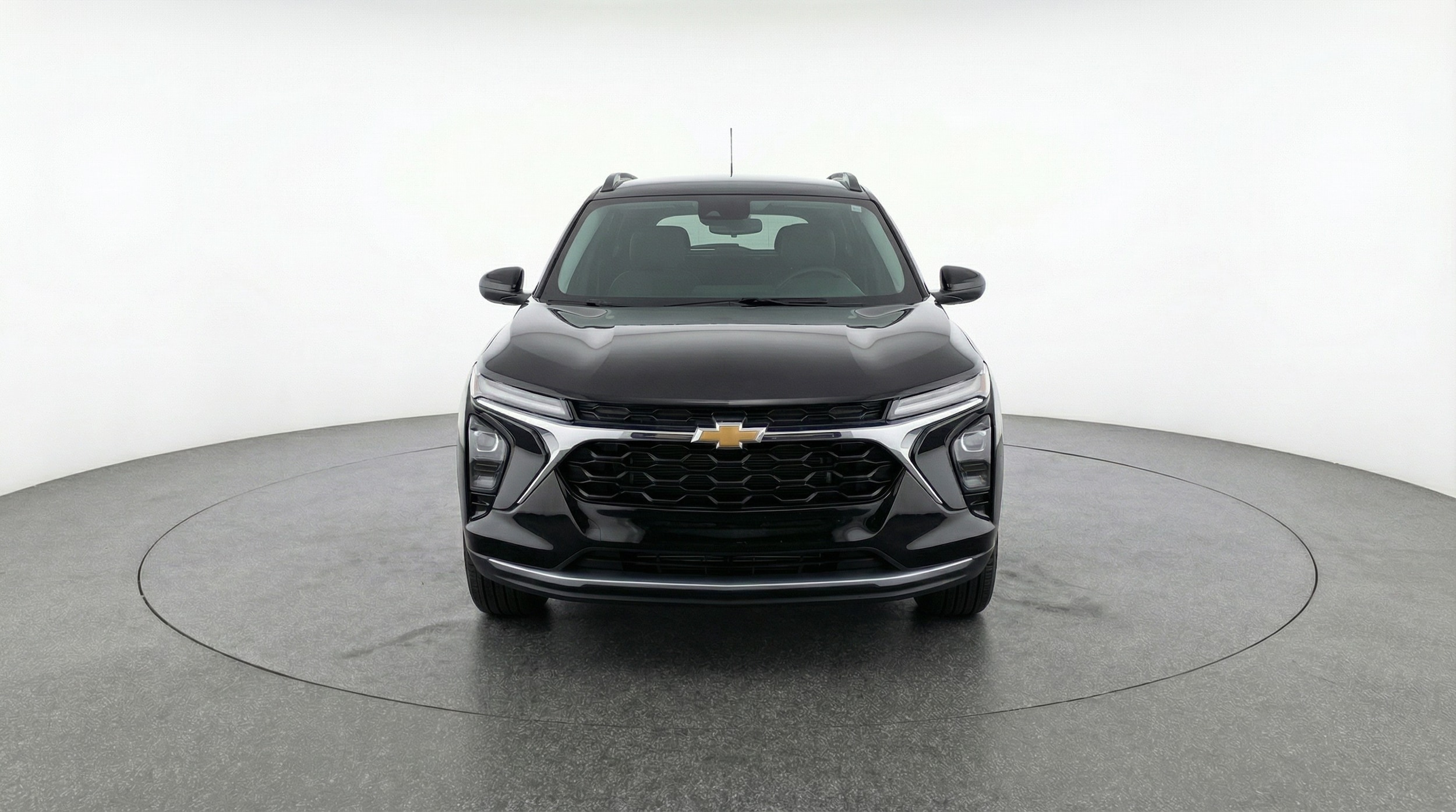 Thumbnail: 2025 Chevrolet Trax - 2