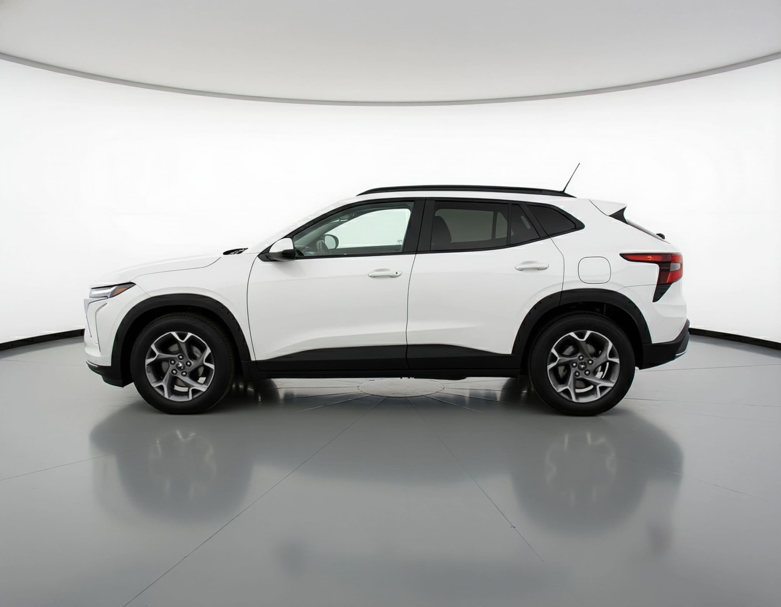 Thumbnail: 2025 Chevrolet Trax - 5