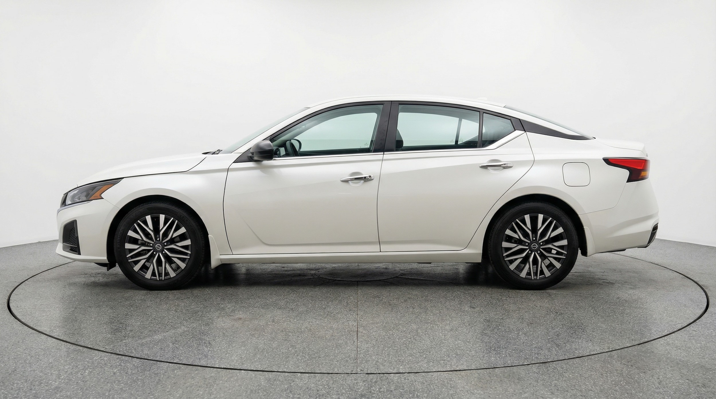 Thumbnail: 2025 Nissan Altima - 4