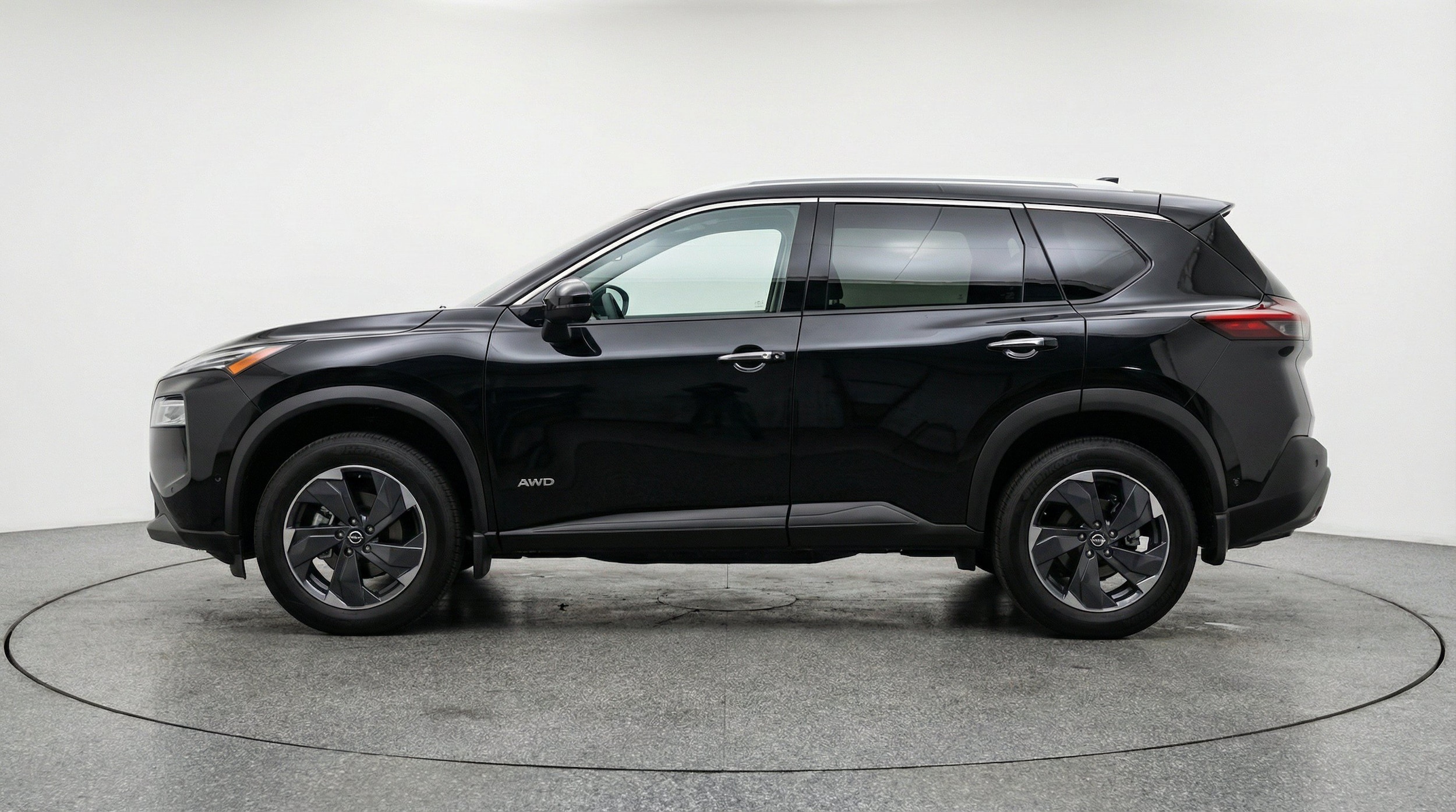 Thumbnail: 2025 Nissan Rogue - 5