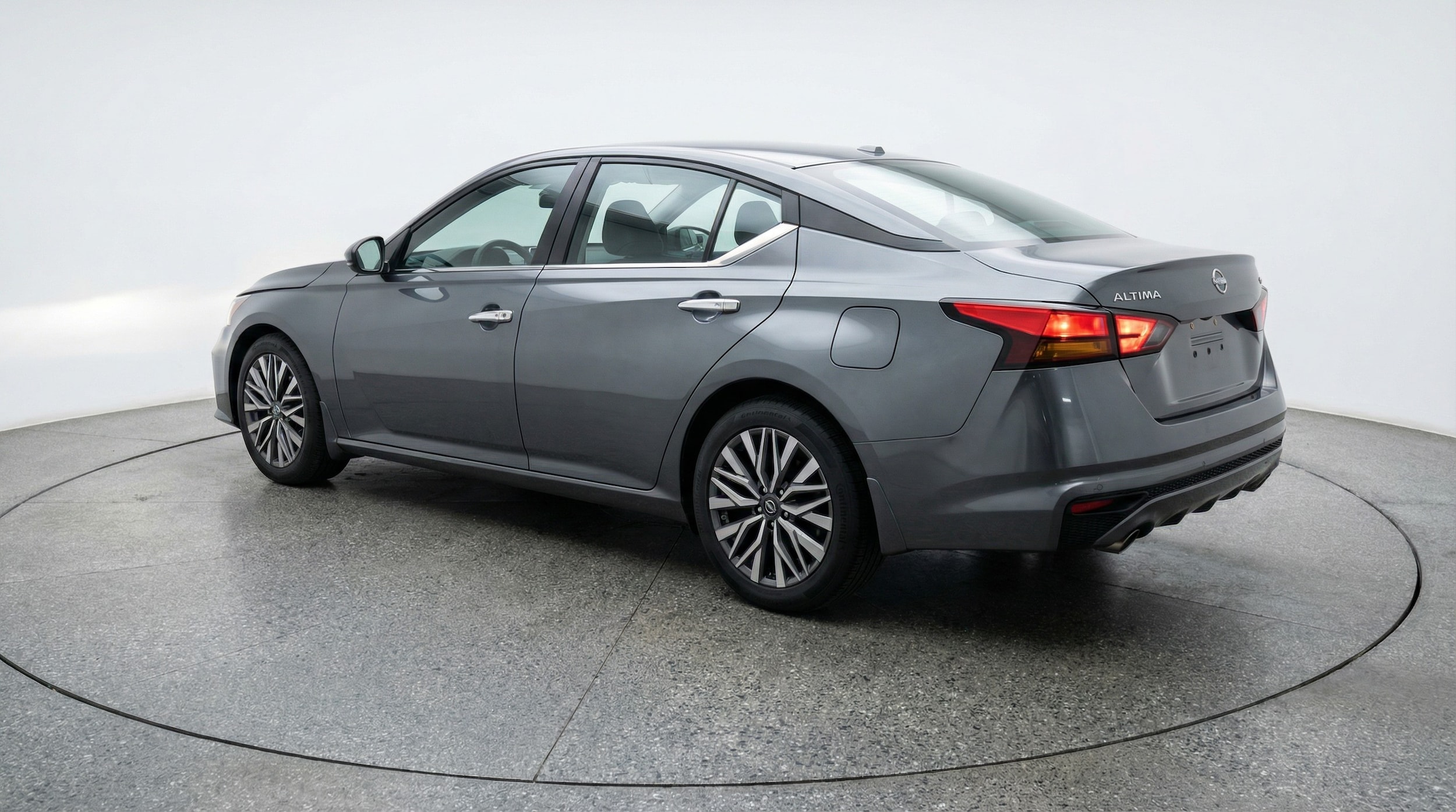 Thumbnail: 2025 Nissan Altima - 5