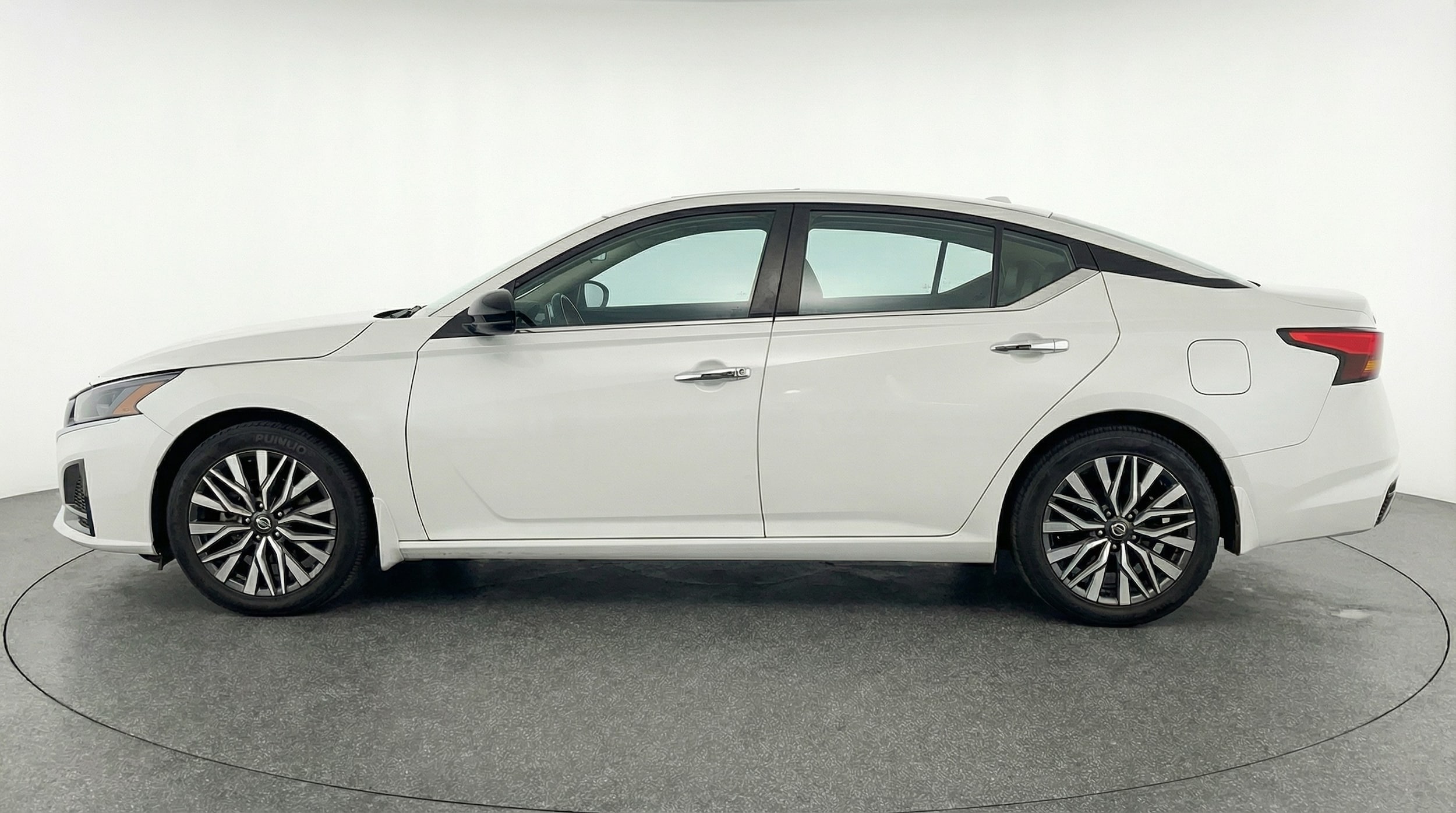 Thumbnail: 2025 Nissan Altima - 4