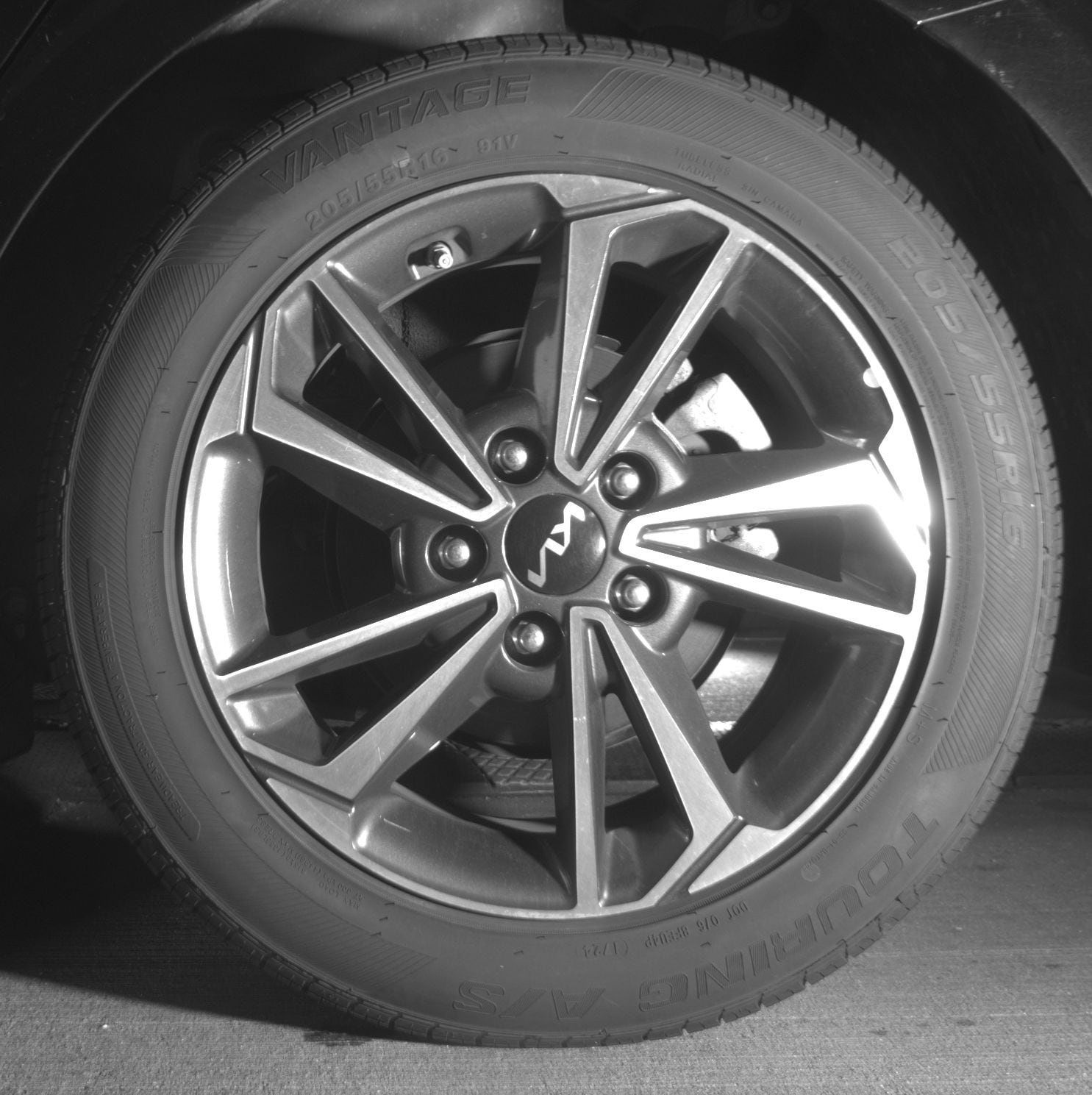 Thumbnail: 2024 Kia Forte - 11