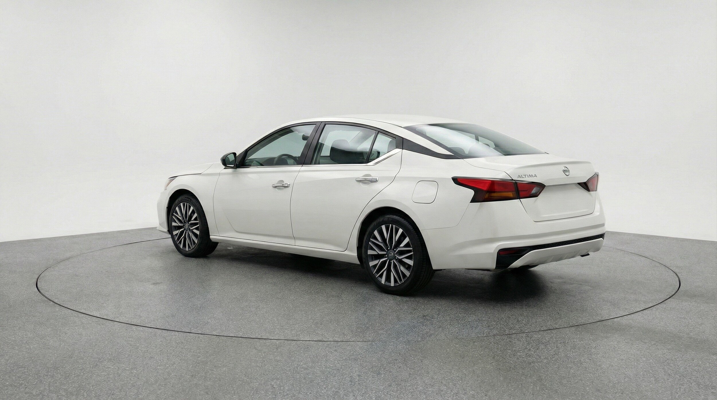 Thumbnail: 2025 Nissan Altima - 6