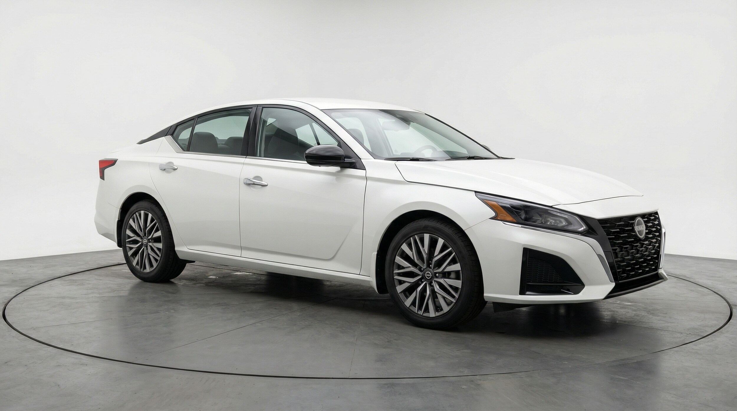 Thumbnail: 2025 Nissan Altima - 1