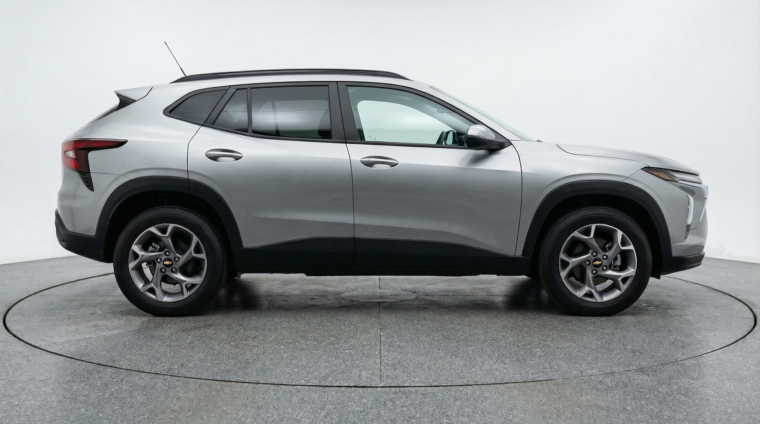 Thumbnail: 2025 Chevrolet Trax - 8