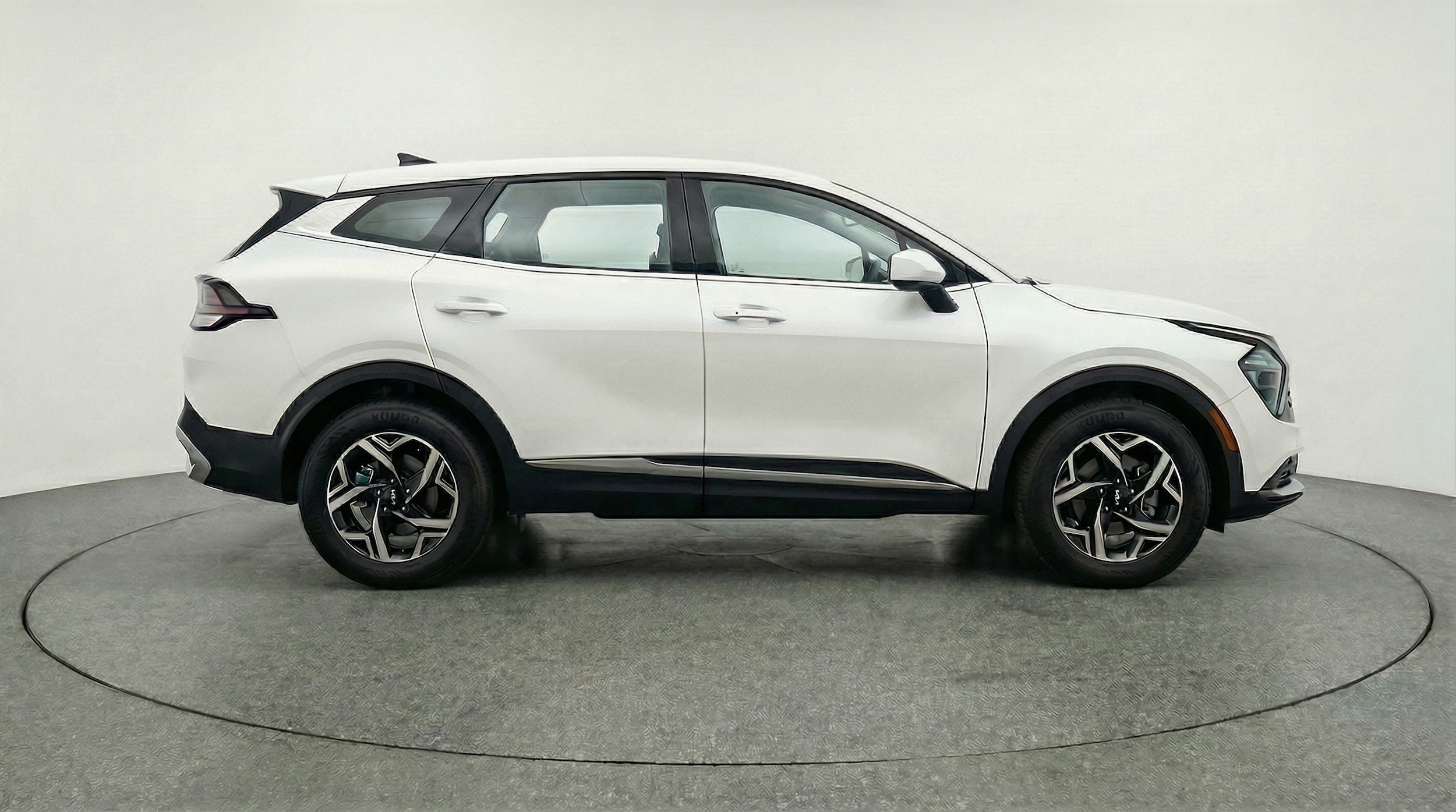 Thumbnail: 2025 Kia Sportage - 8