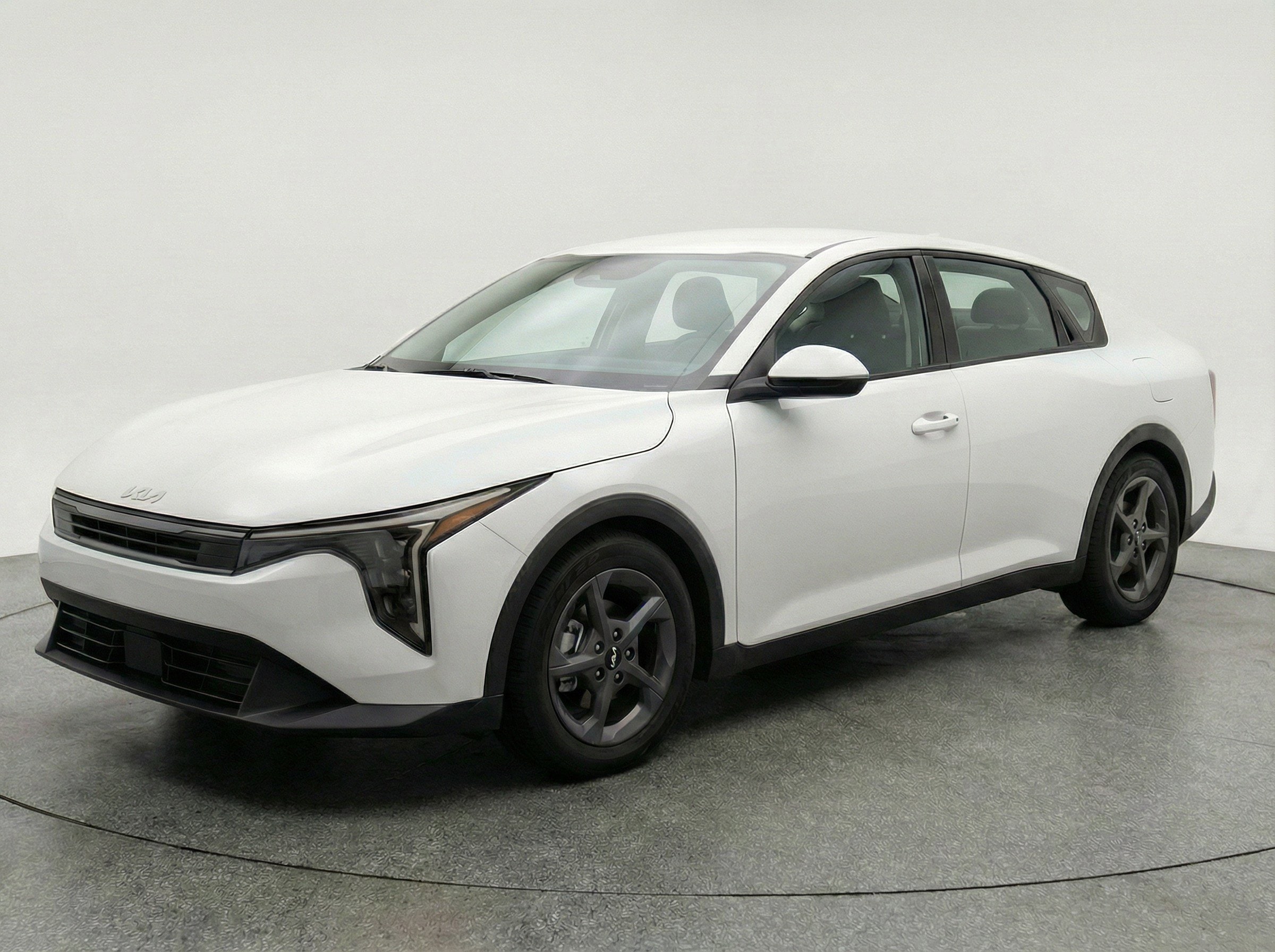 Thumbnail: 2025 Kia K4 - 3