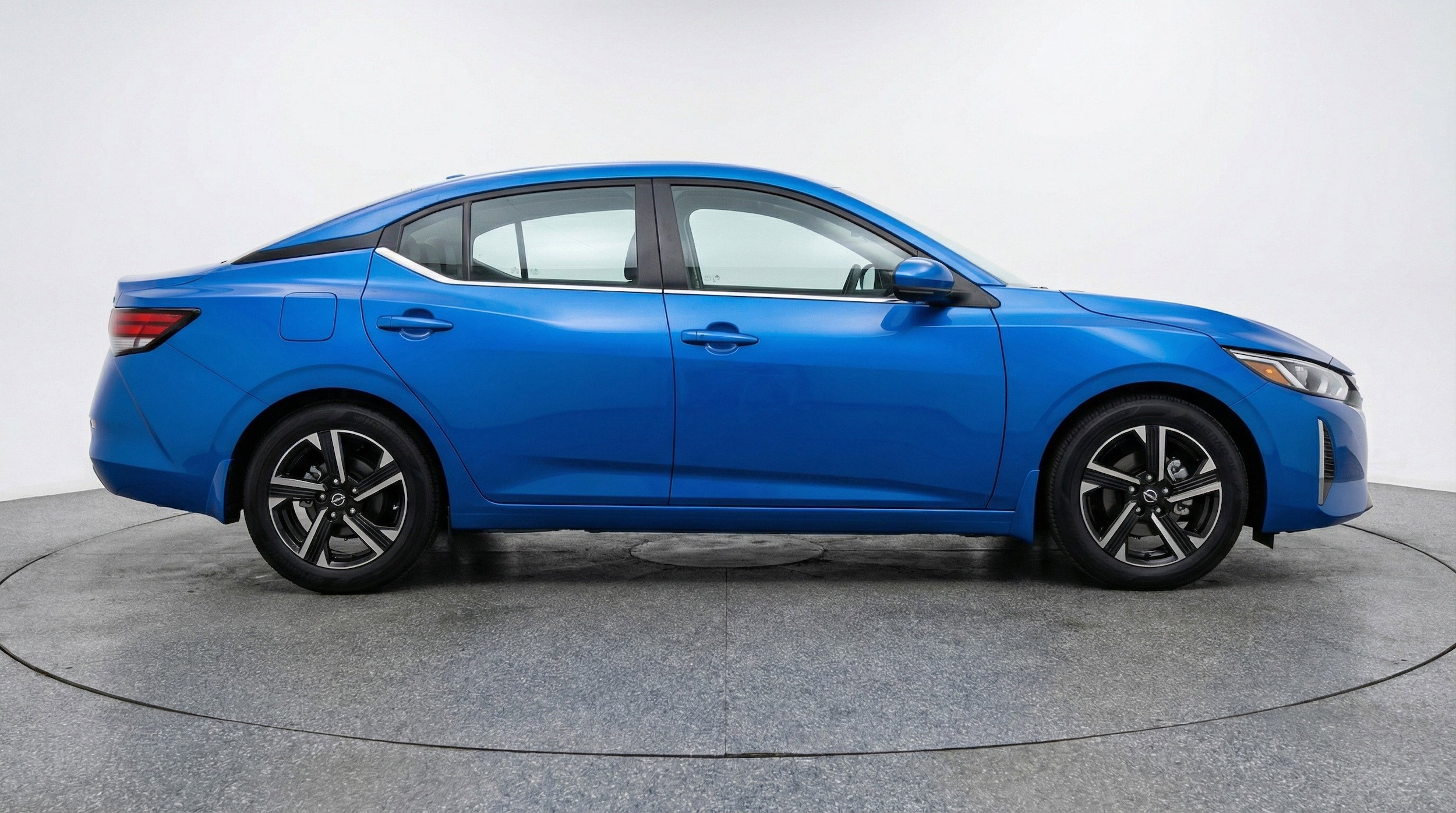 Thumbnail: 2025 Nissan Sentra - 11