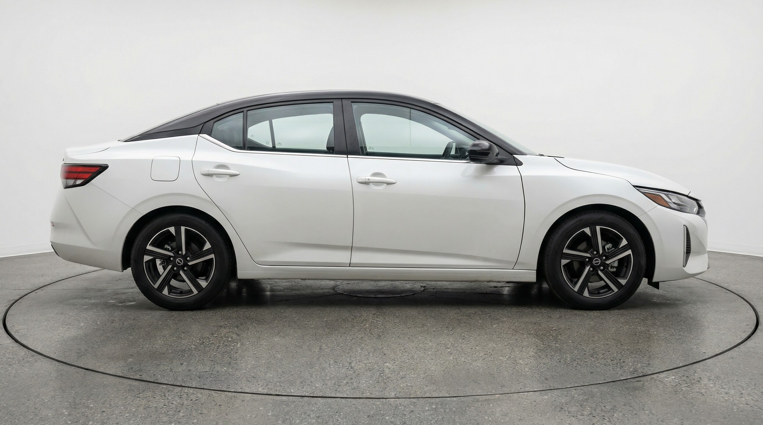 Thumbnail: 2025 Nissan Sentra - 8