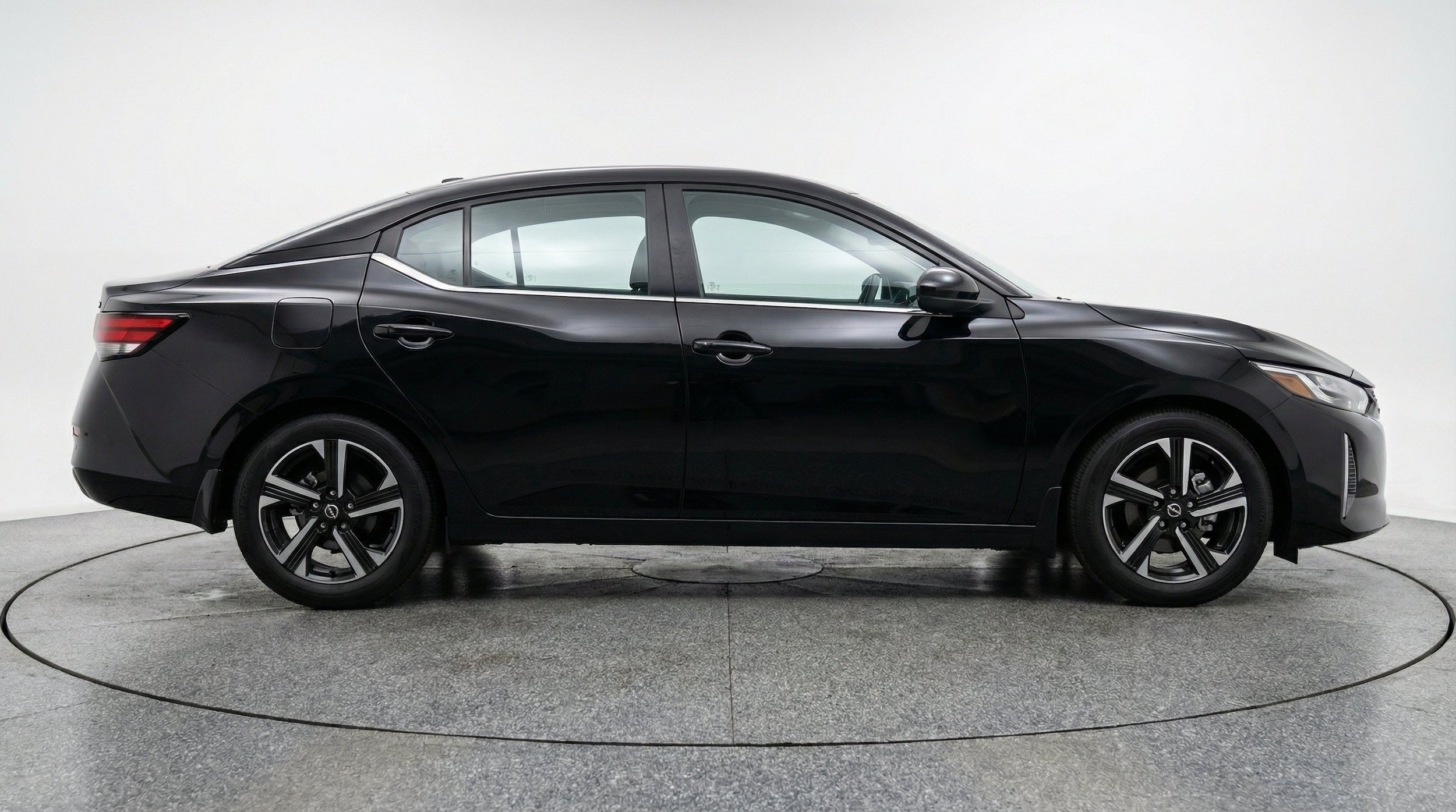 Thumbnail: 2025 Nissan Sentra - 11