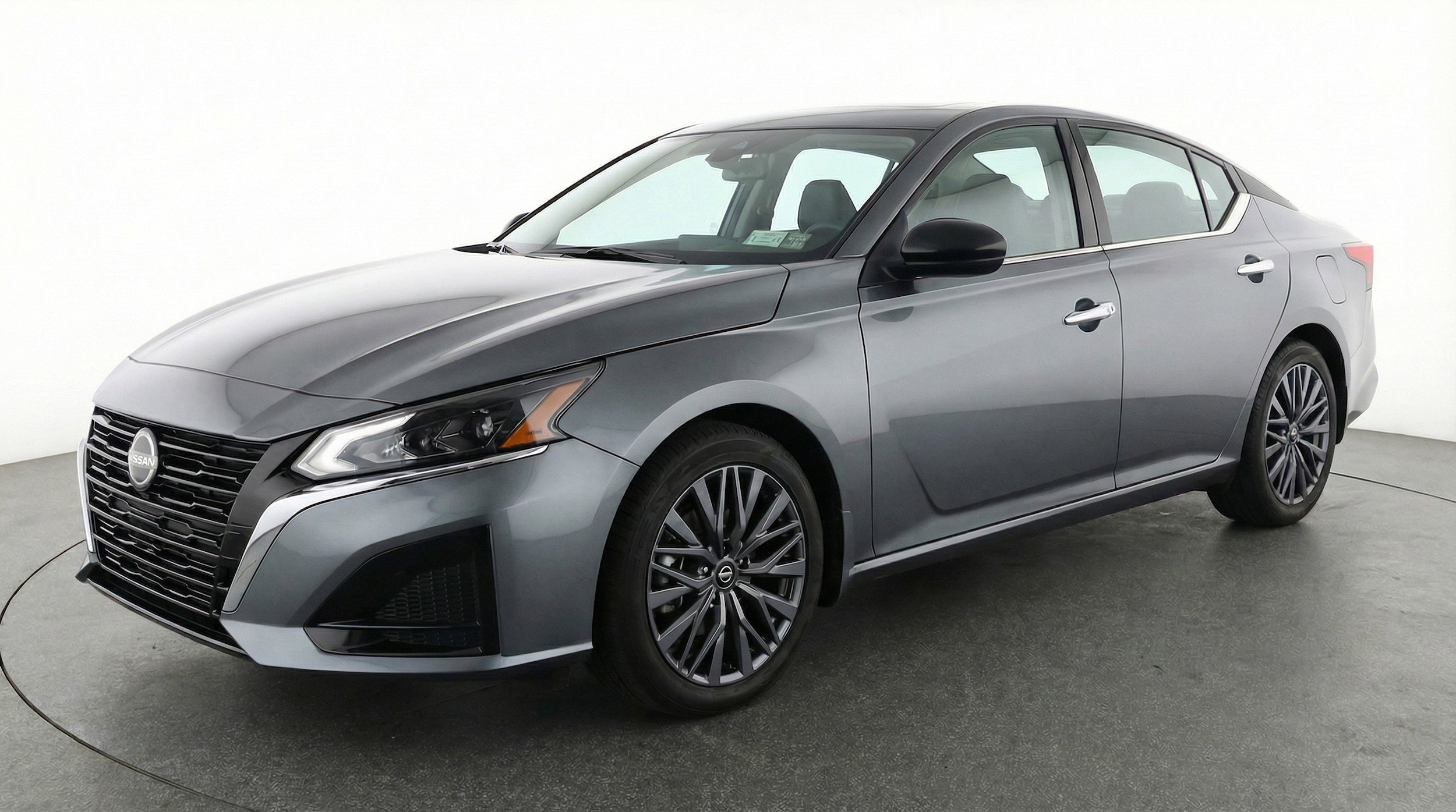 Thumbnail: 2025 Nissan Altima - 3