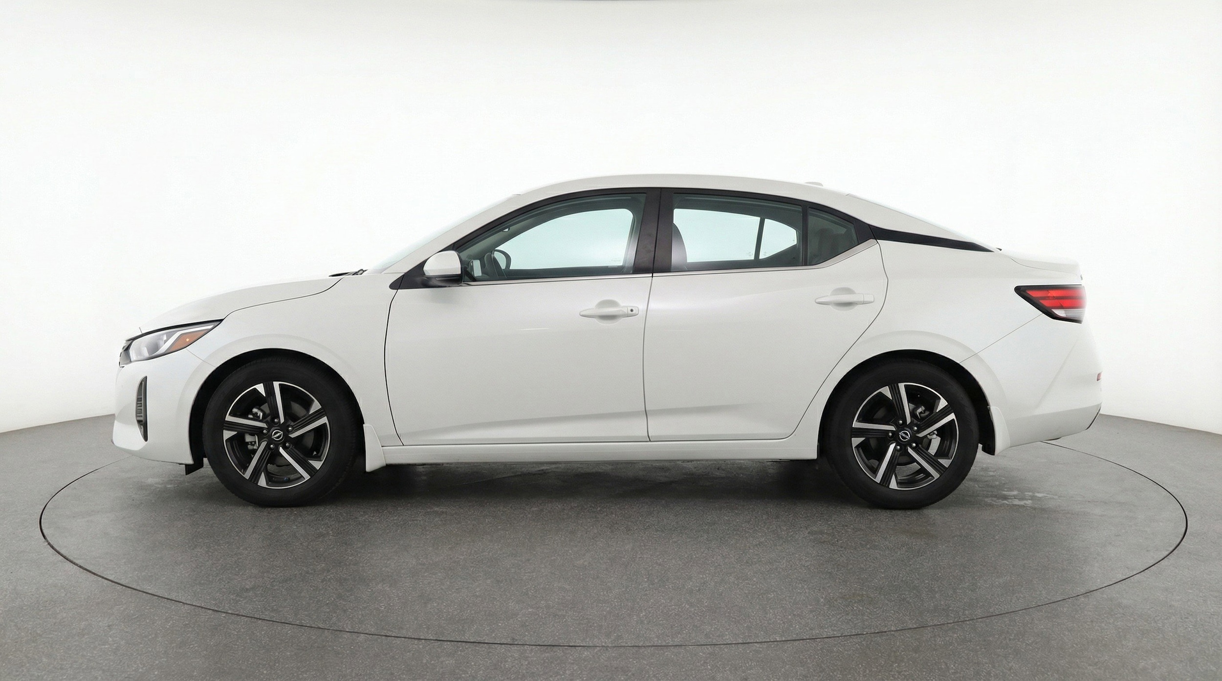 Thumbnail: 2025 Nissan Sentra - 5