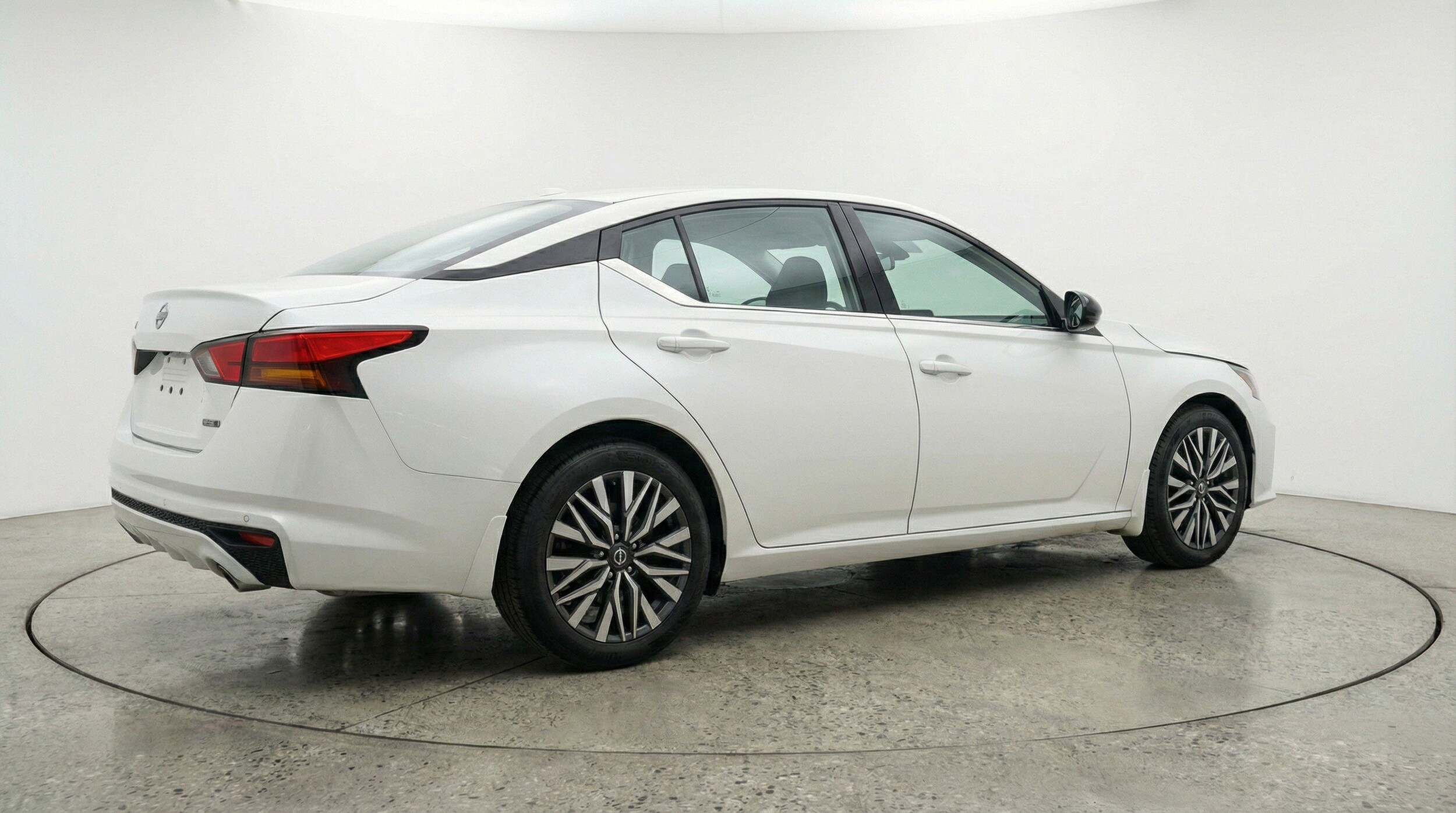 Thumbnail: 2025 Nissan Altima - 9
