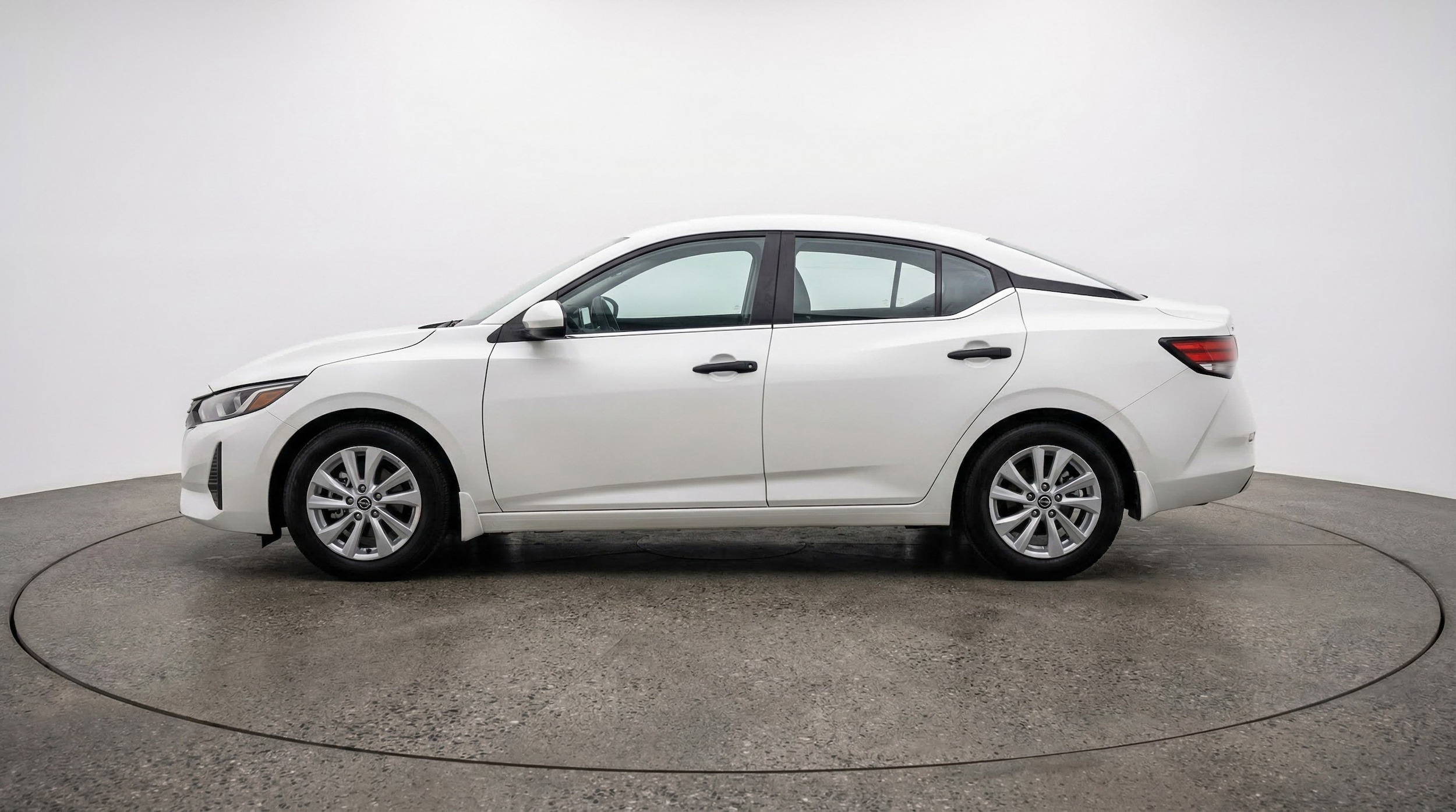 Thumbnail: 2025 Nissan Sentra - 5