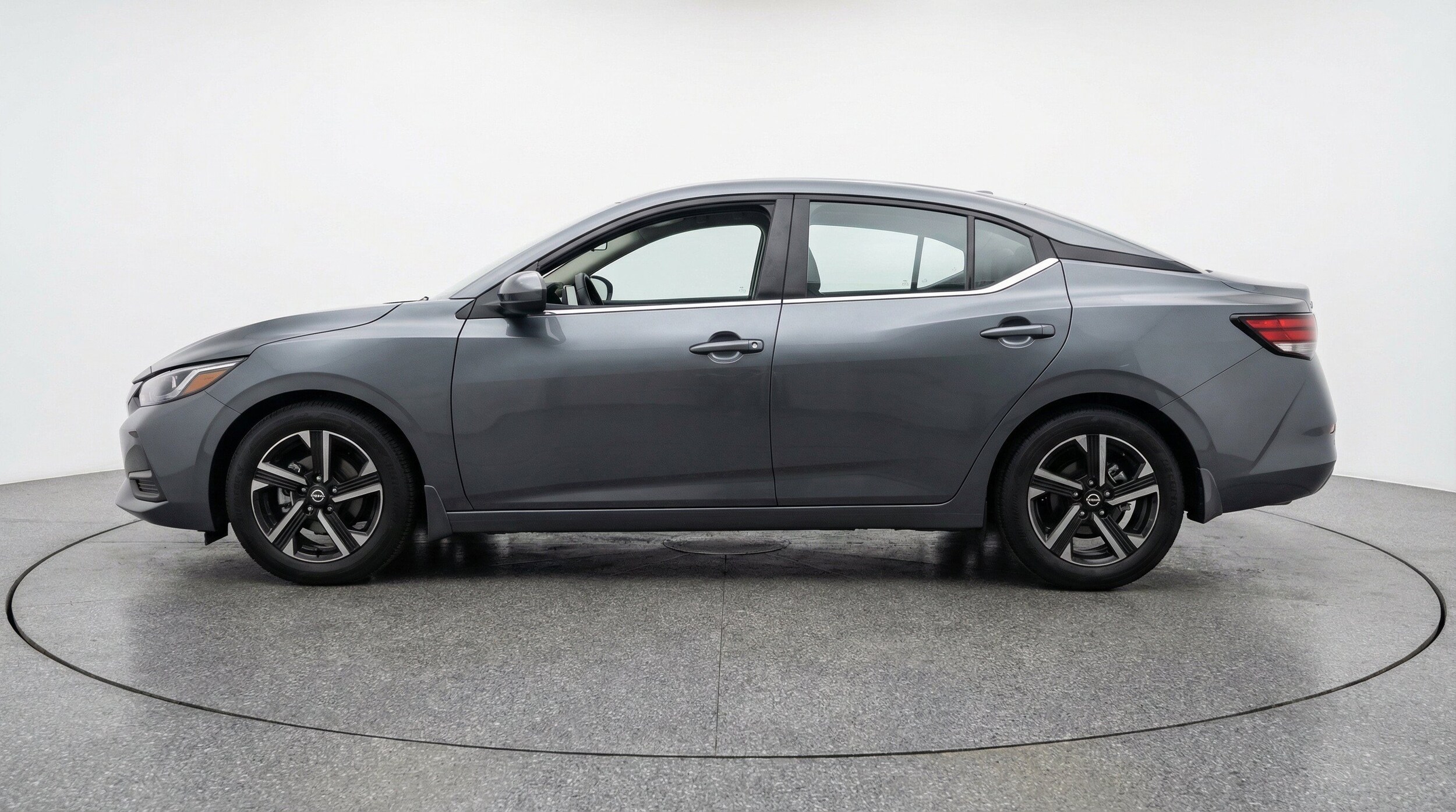 Thumbnail: 2025 Nissan Sentra - 5