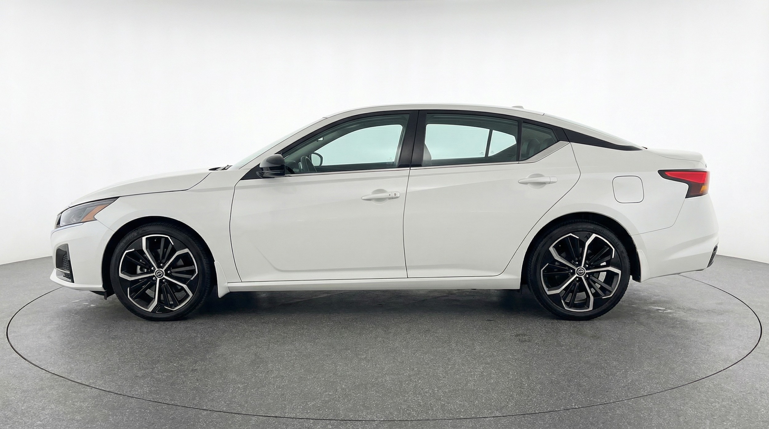 Thumbnail: 2025 Nissan Altima - 4