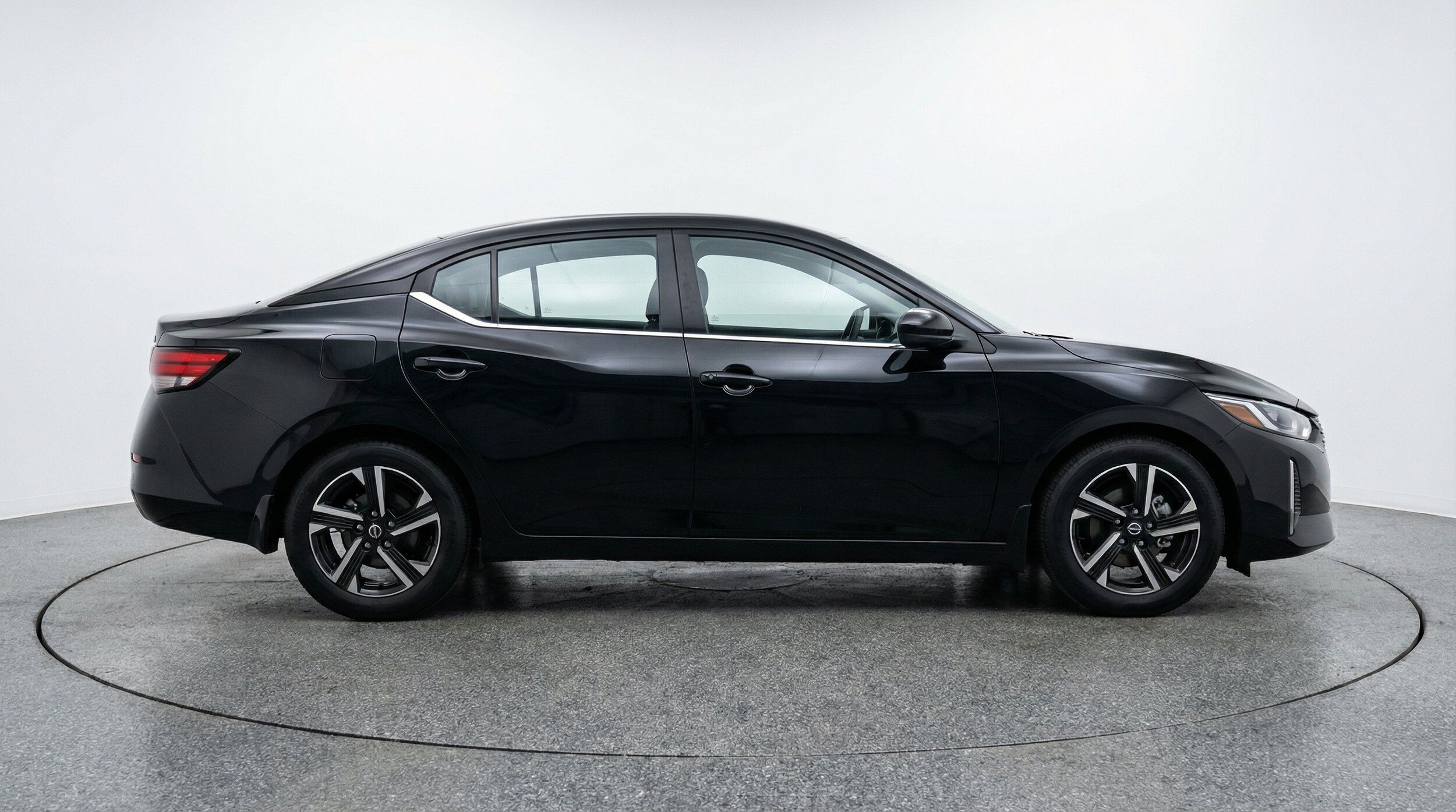 Thumbnail: 2025 Nissan Sentra - 11
