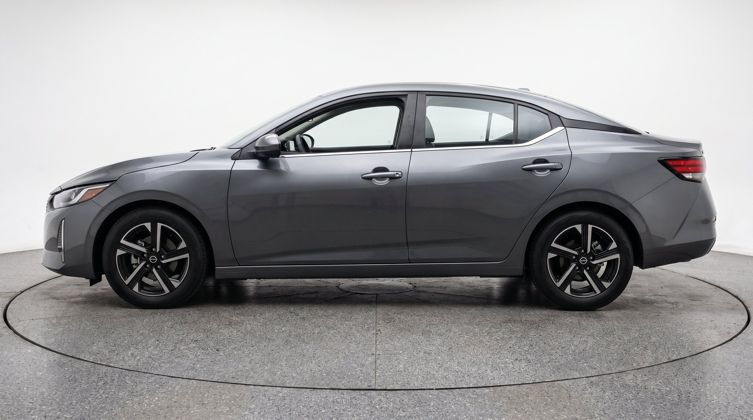 Thumbnail: 2025 Nissan Sentra - 5