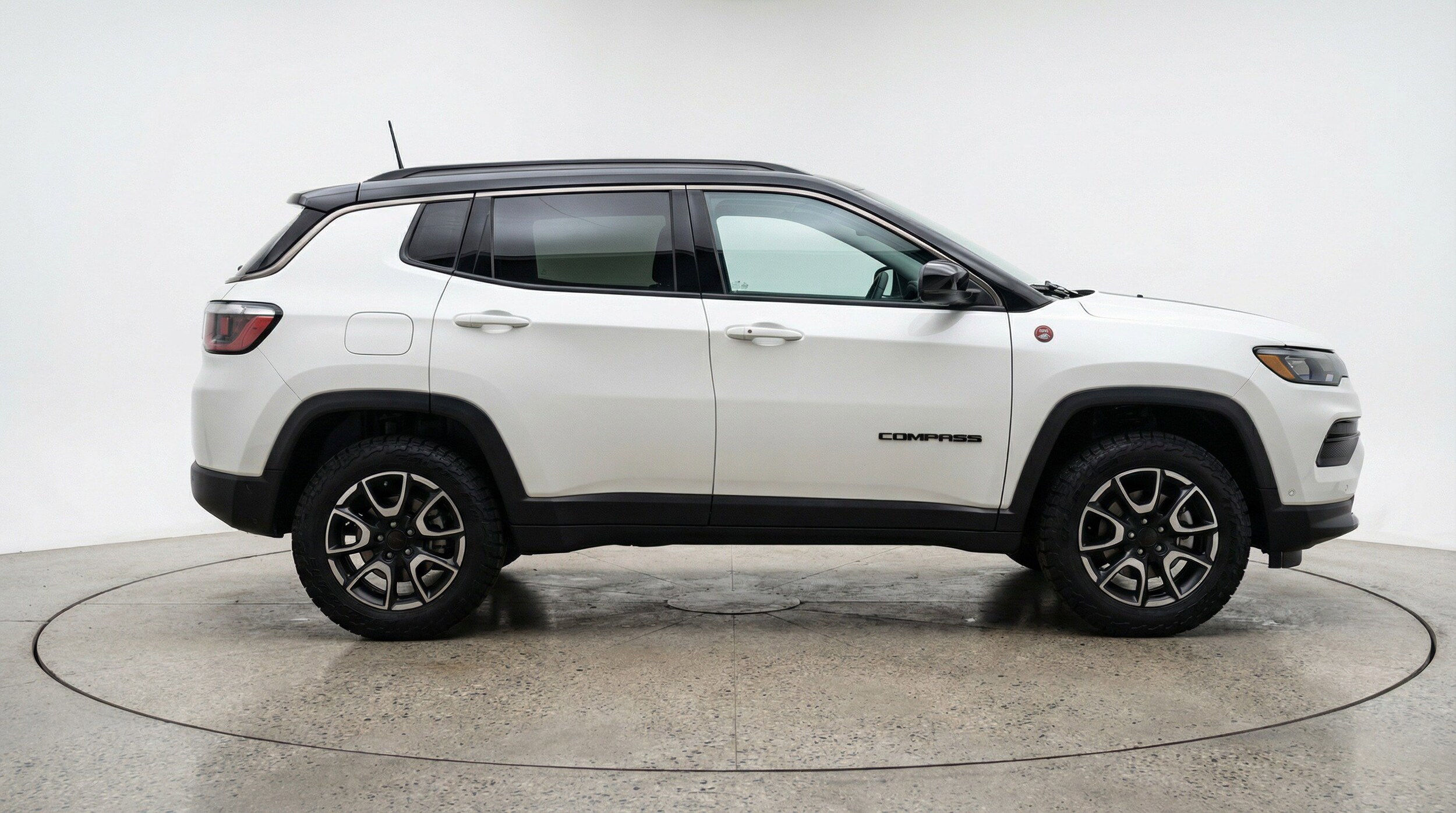 Thumbnail: 2025 Jeep Compass - 11