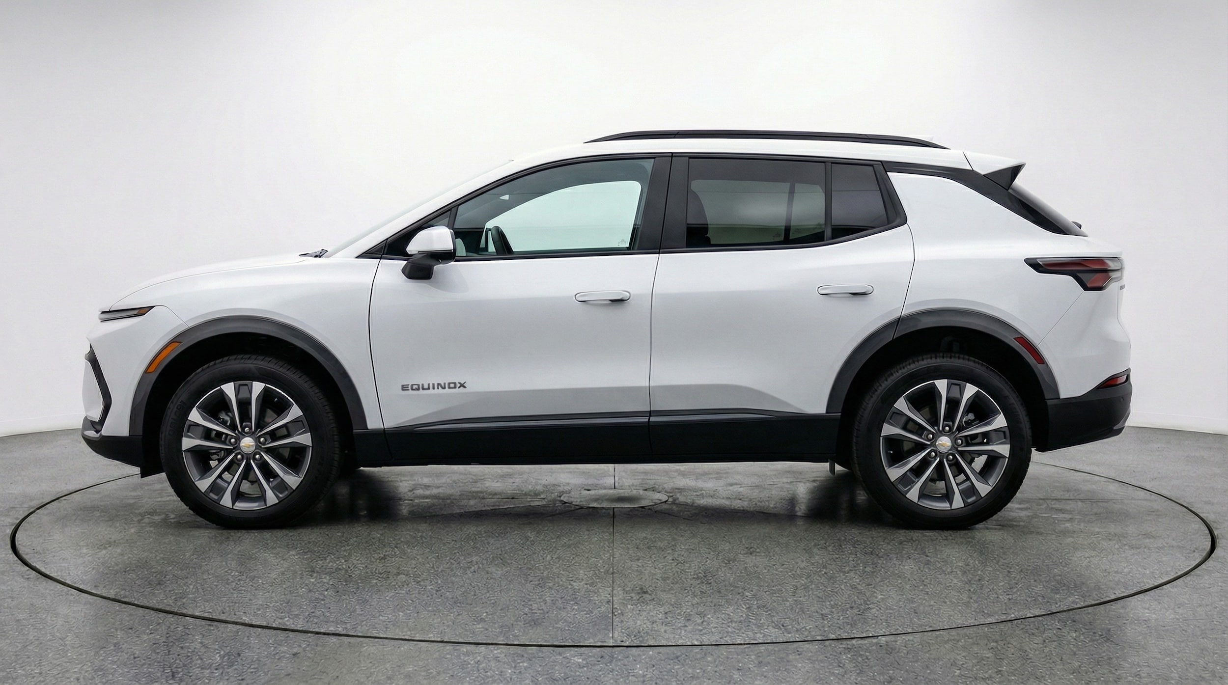 Thumbnail: 2025 Chevrolet Equinox - 4