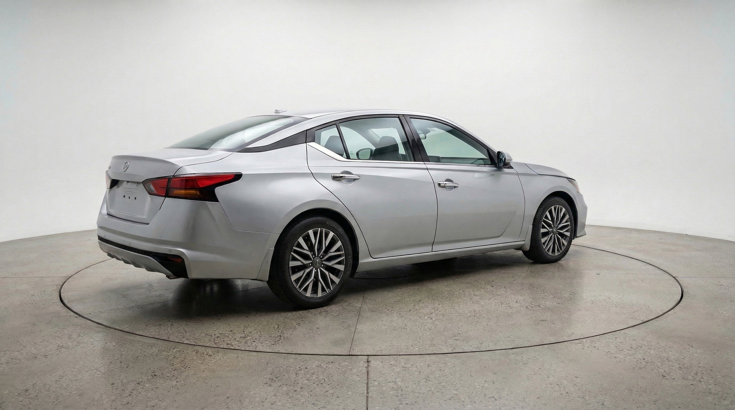 Thumbnail: 2025 Nissan Altima - 9