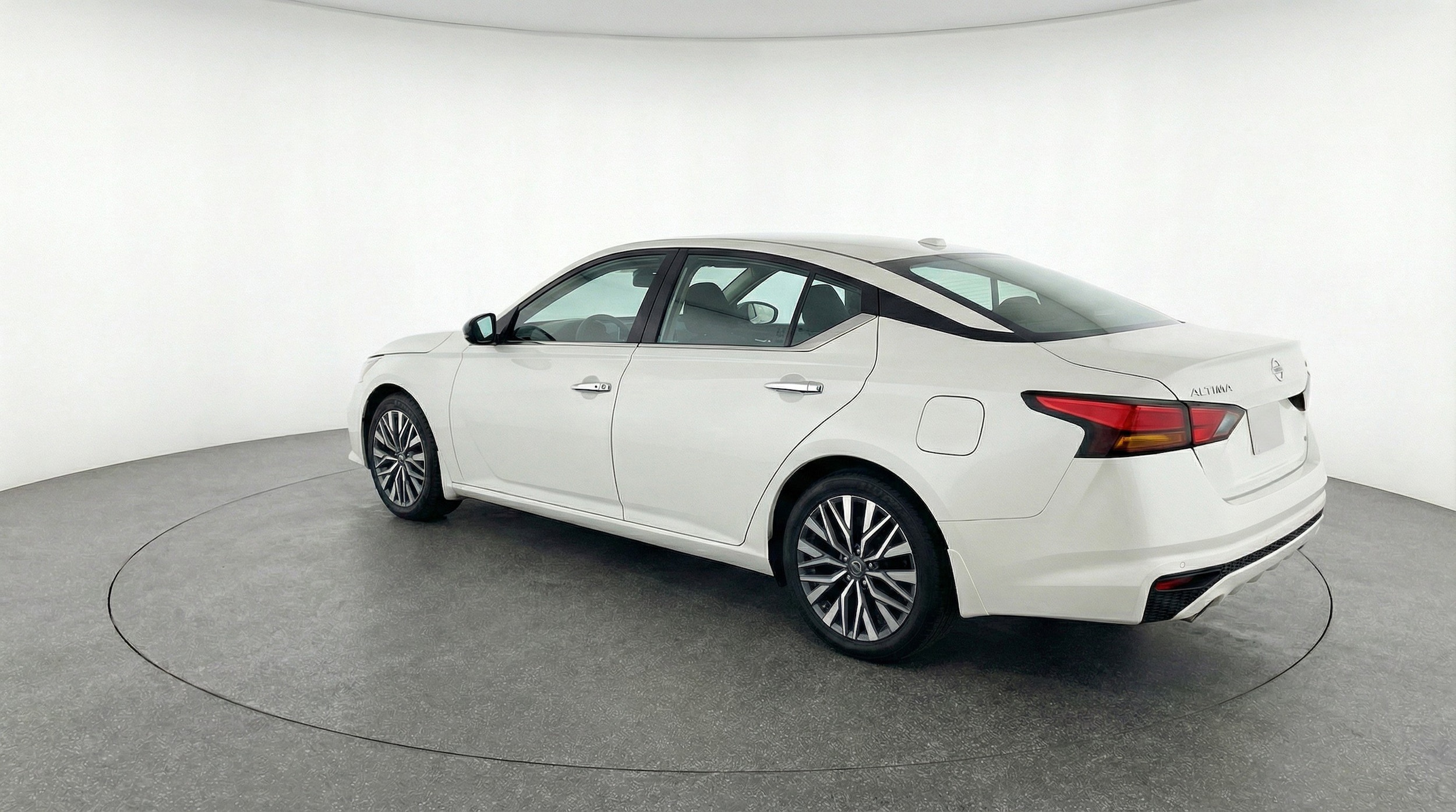 Thumbnail: 2025 Nissan Altima - 6