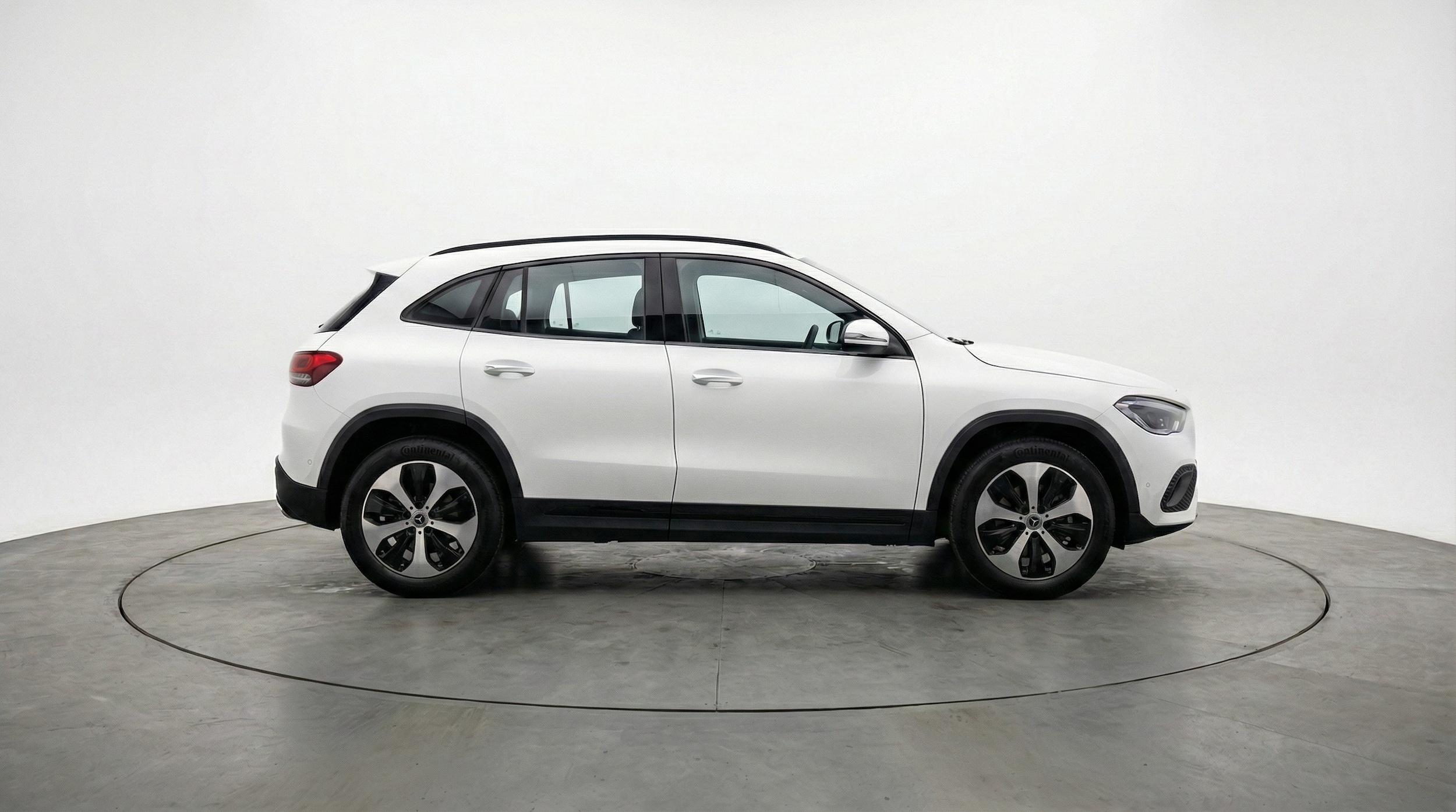 Thumbnail: 2025 Mercedes-Benz GLA - 8