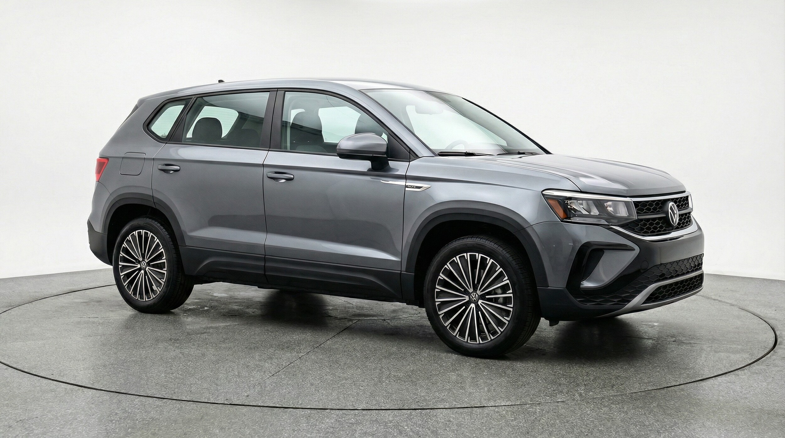 Thumbnail: 2025 Volkswagen Taos - 1