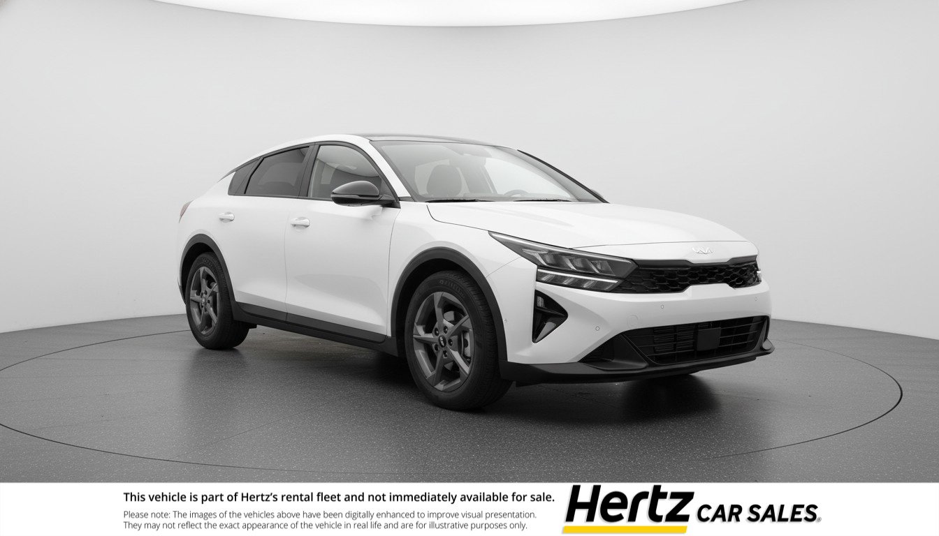 Thumbnail: 2026 Kia K4 - 1